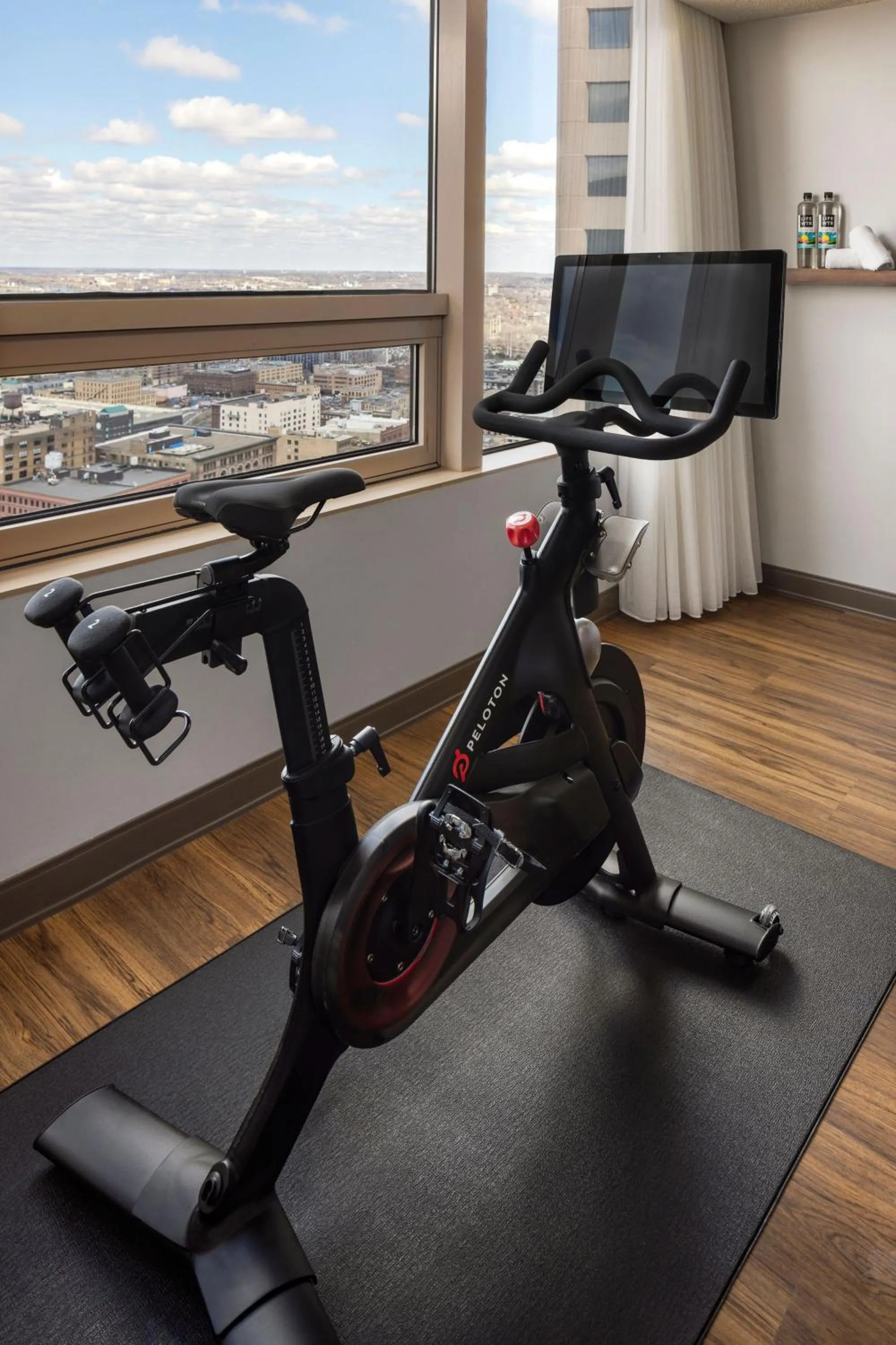 Photo of the whole room in Minneapolis Marriott City Center