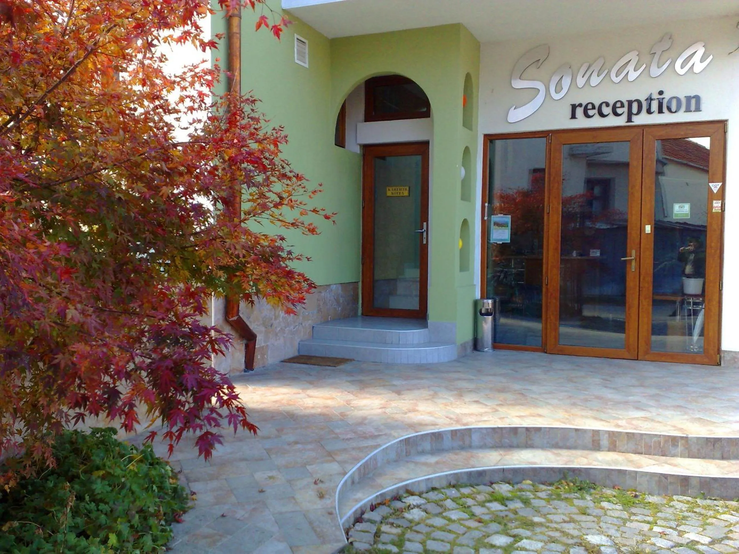 Facade/entrance in Family Hotel Sonata