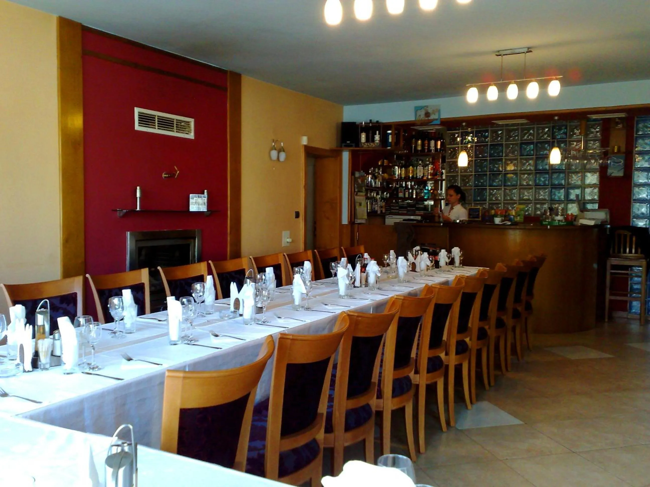 Restaurant/places to eat in Family Hotel Sonata