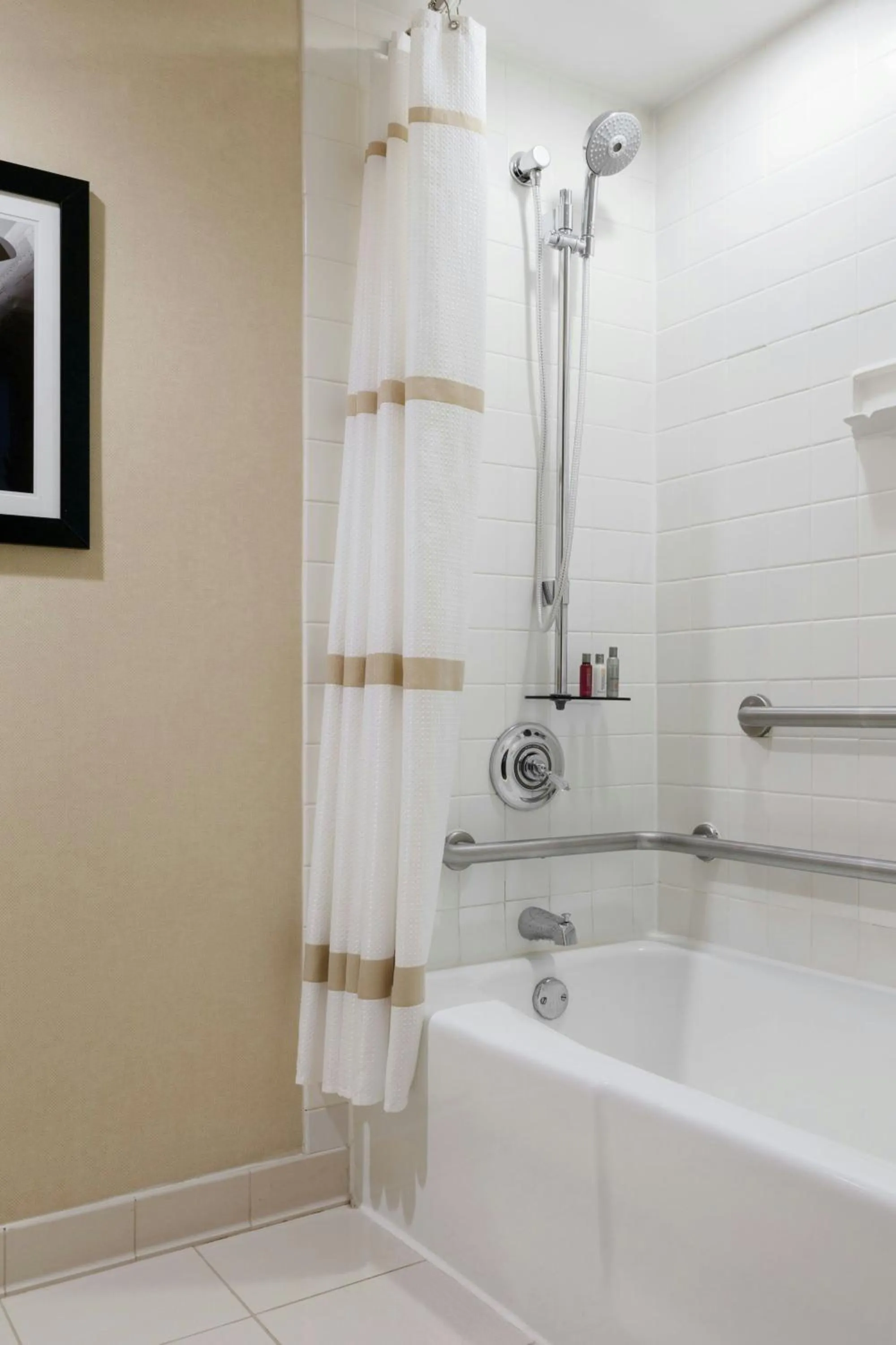 Bathroom in Long Island Marriott Hotel