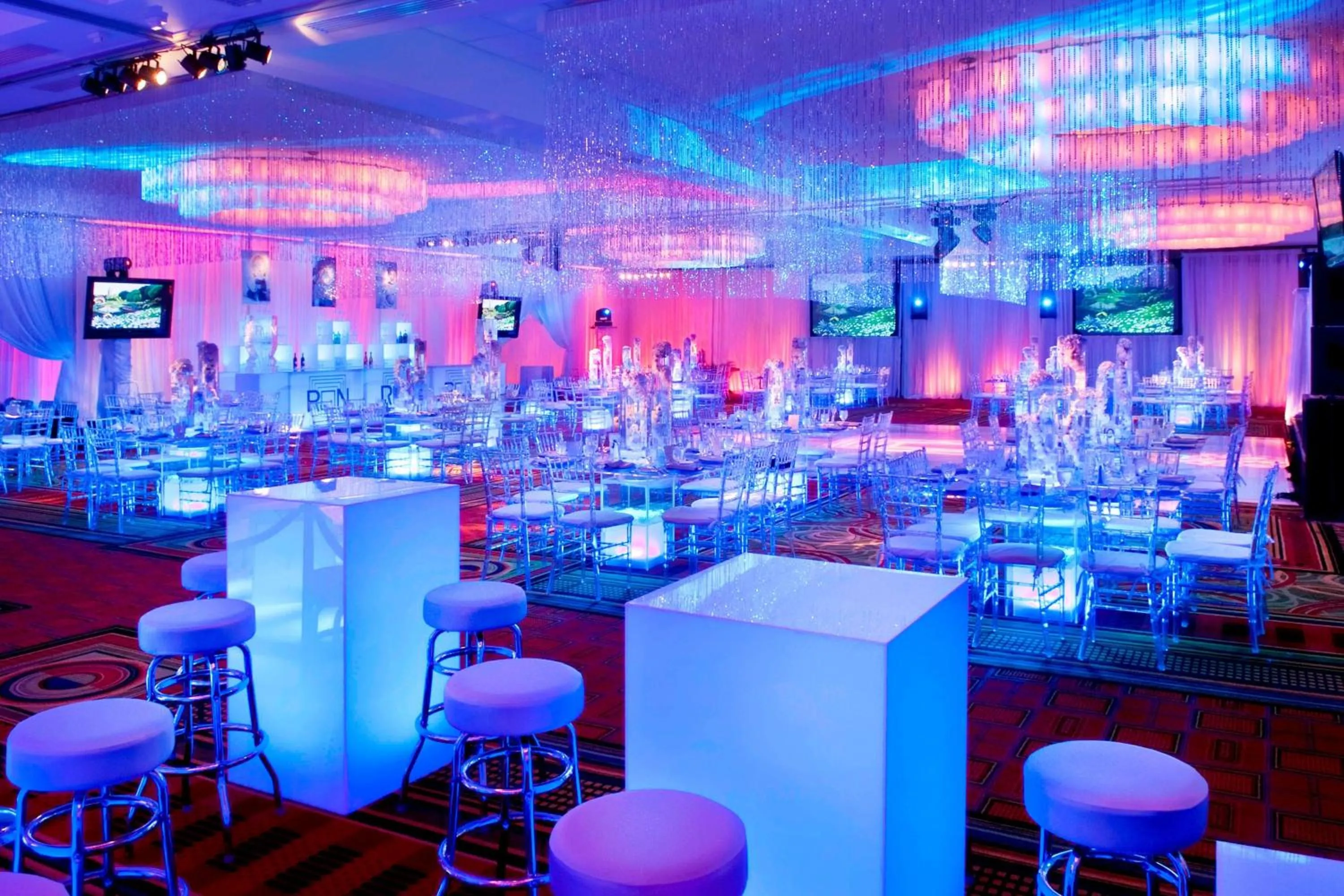 Meeting/conference room in Long Island Marriott Hotel