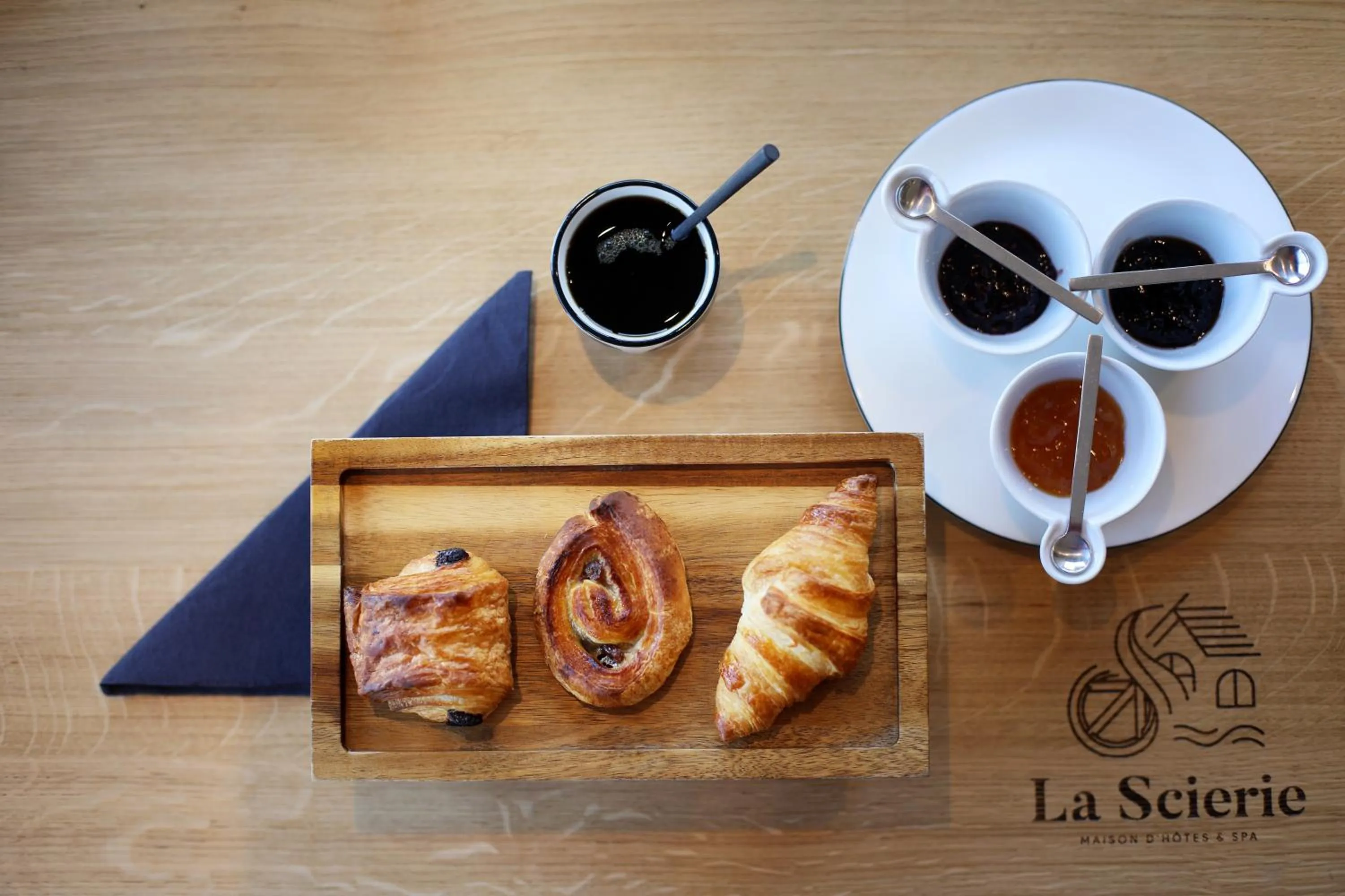 Breakfast in Maison d'hôtes & SPA La Scierie