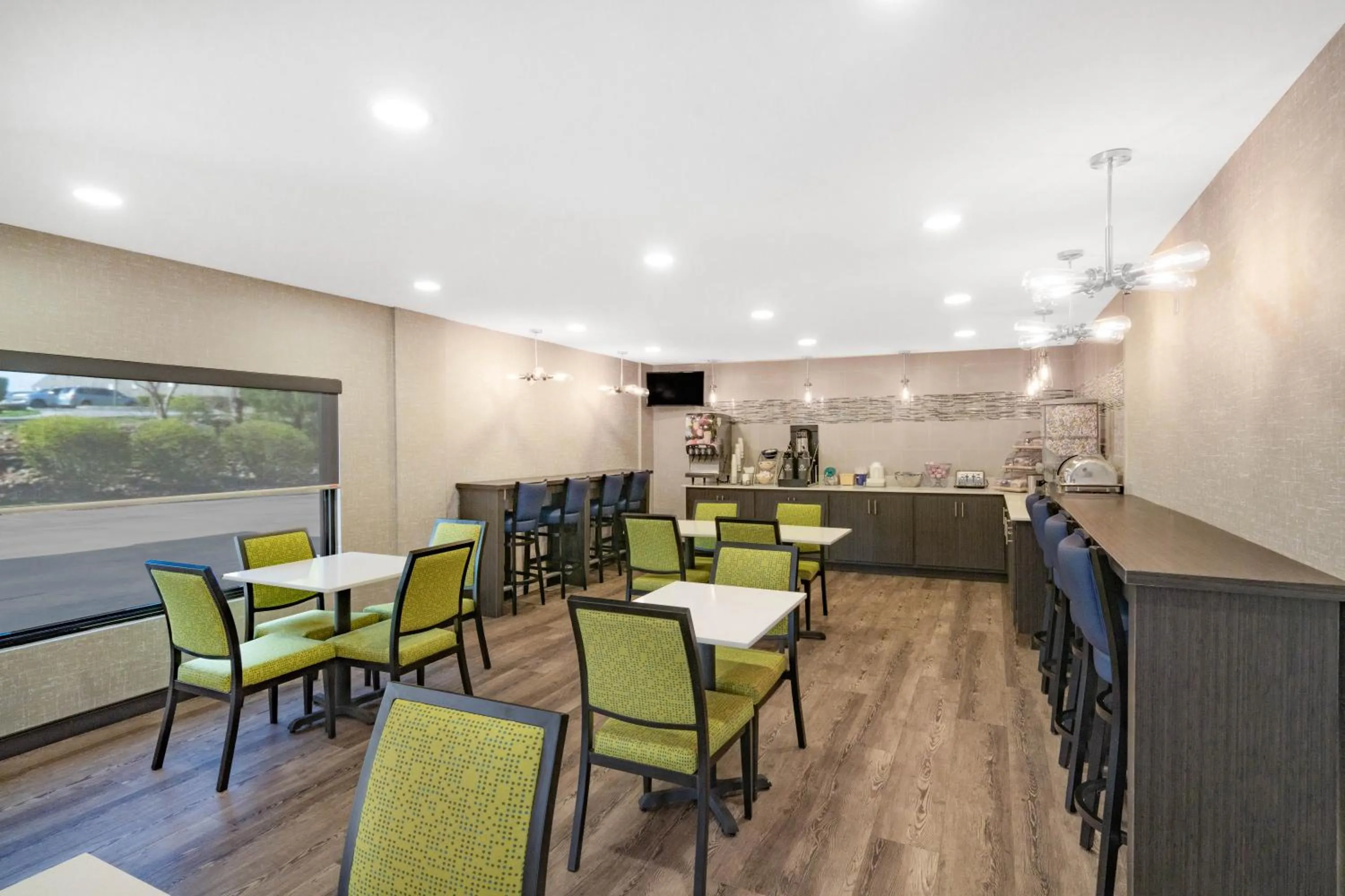 Breakfast in Days Inn by Wyndham Cookeville