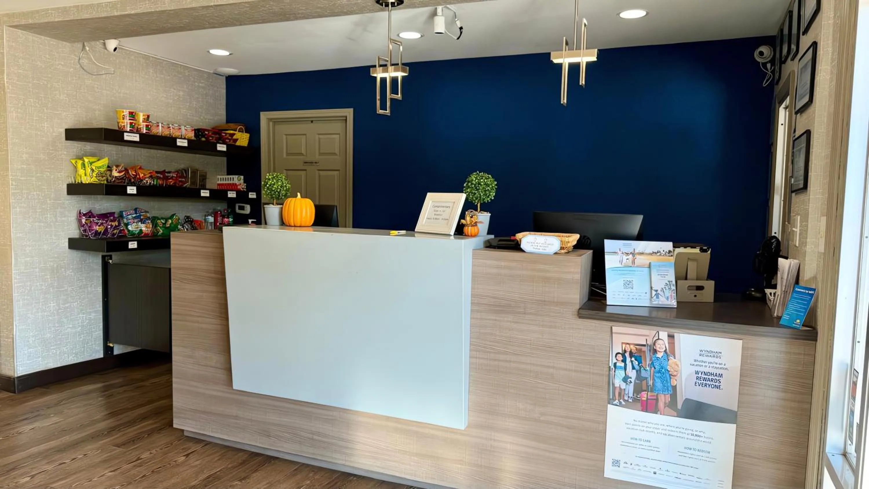 Lobby or reception in Days Inn by Wyndham Cookeville