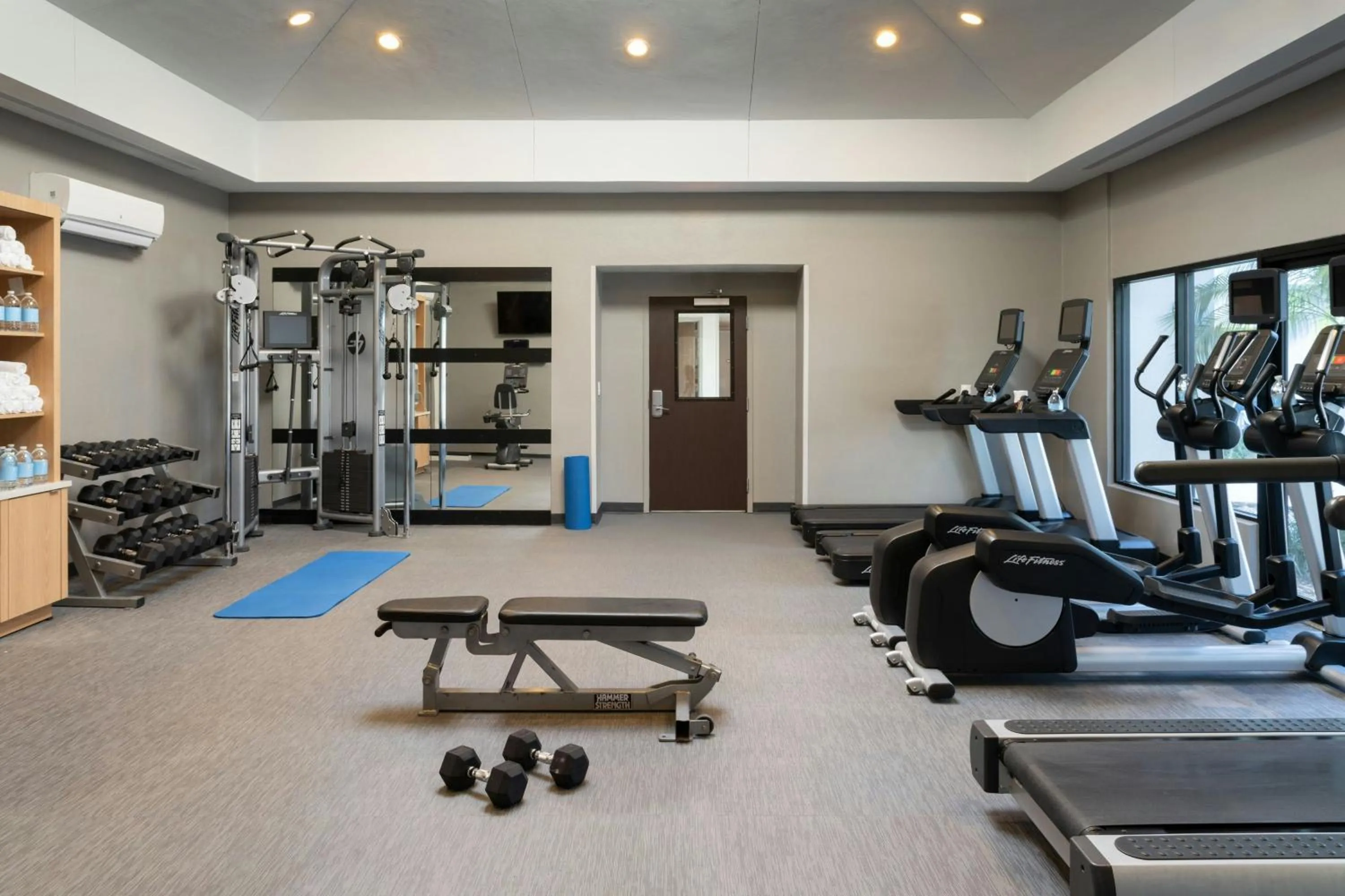 Fitness centre/facilities in Courtyard by Marriott West Palm Beach