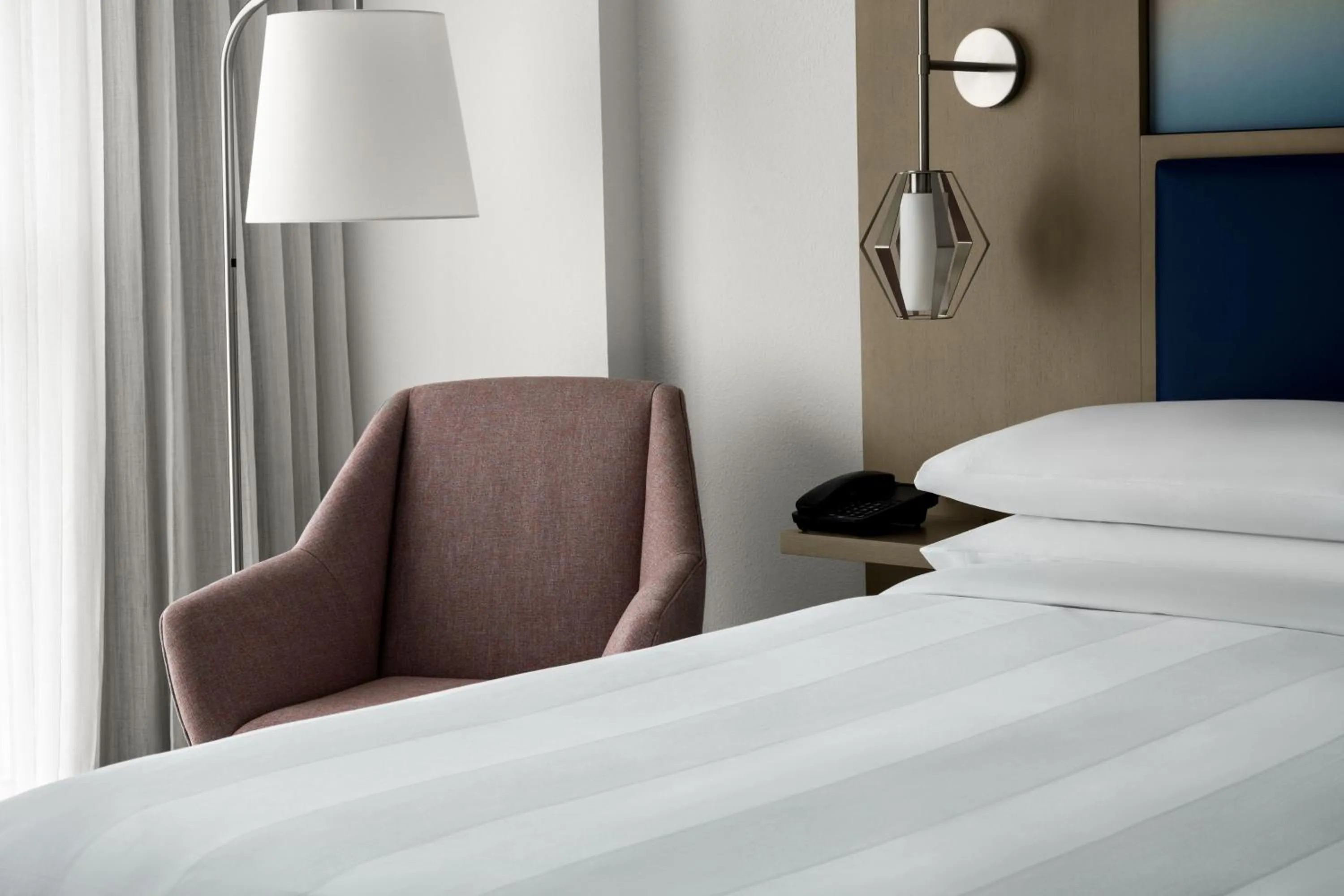 Photo of the whole room, Bed in West Palm Beach Marriott