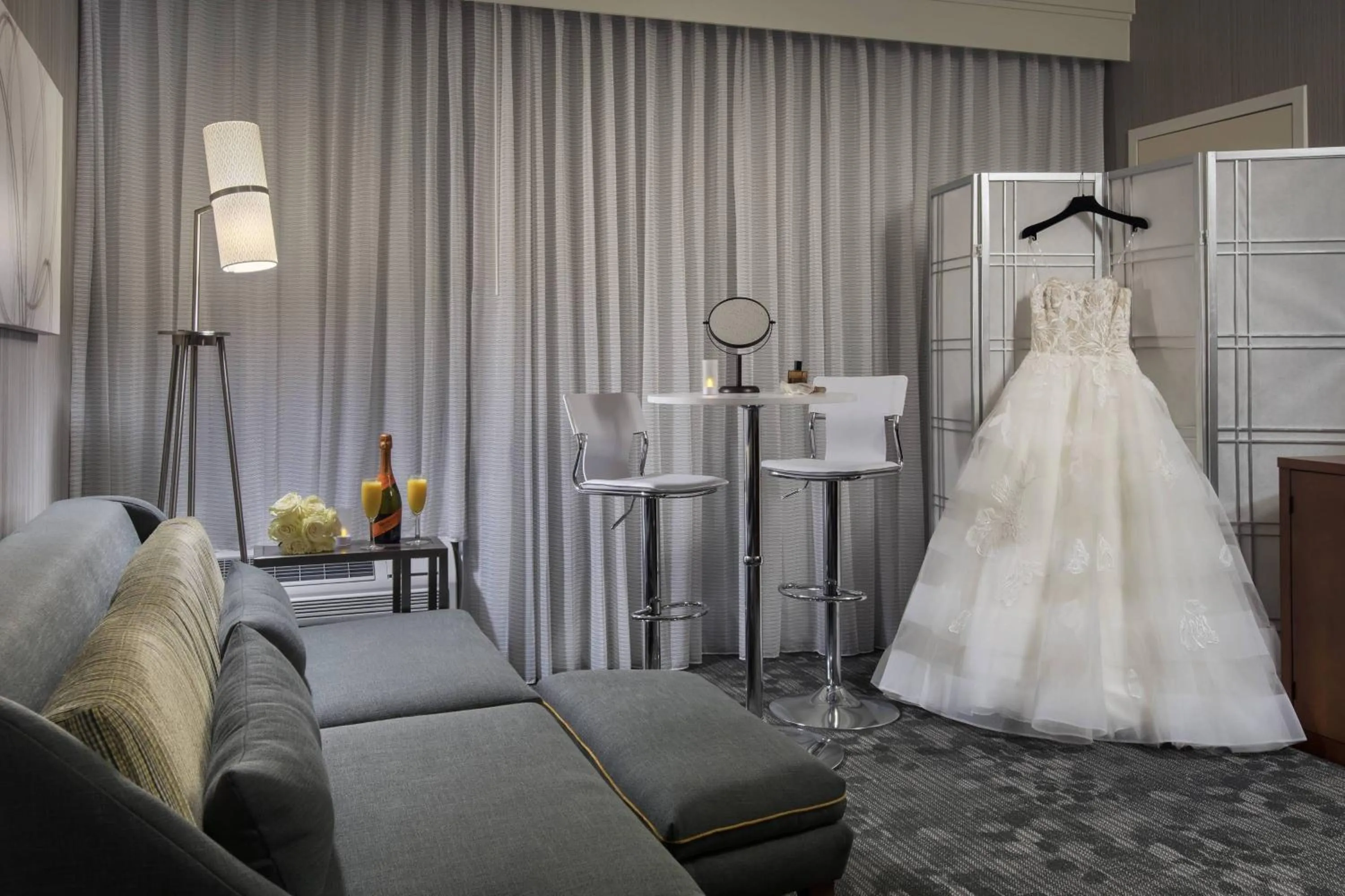 Photo of the whole room in Courtyard Philadelphia Devon/Villanova