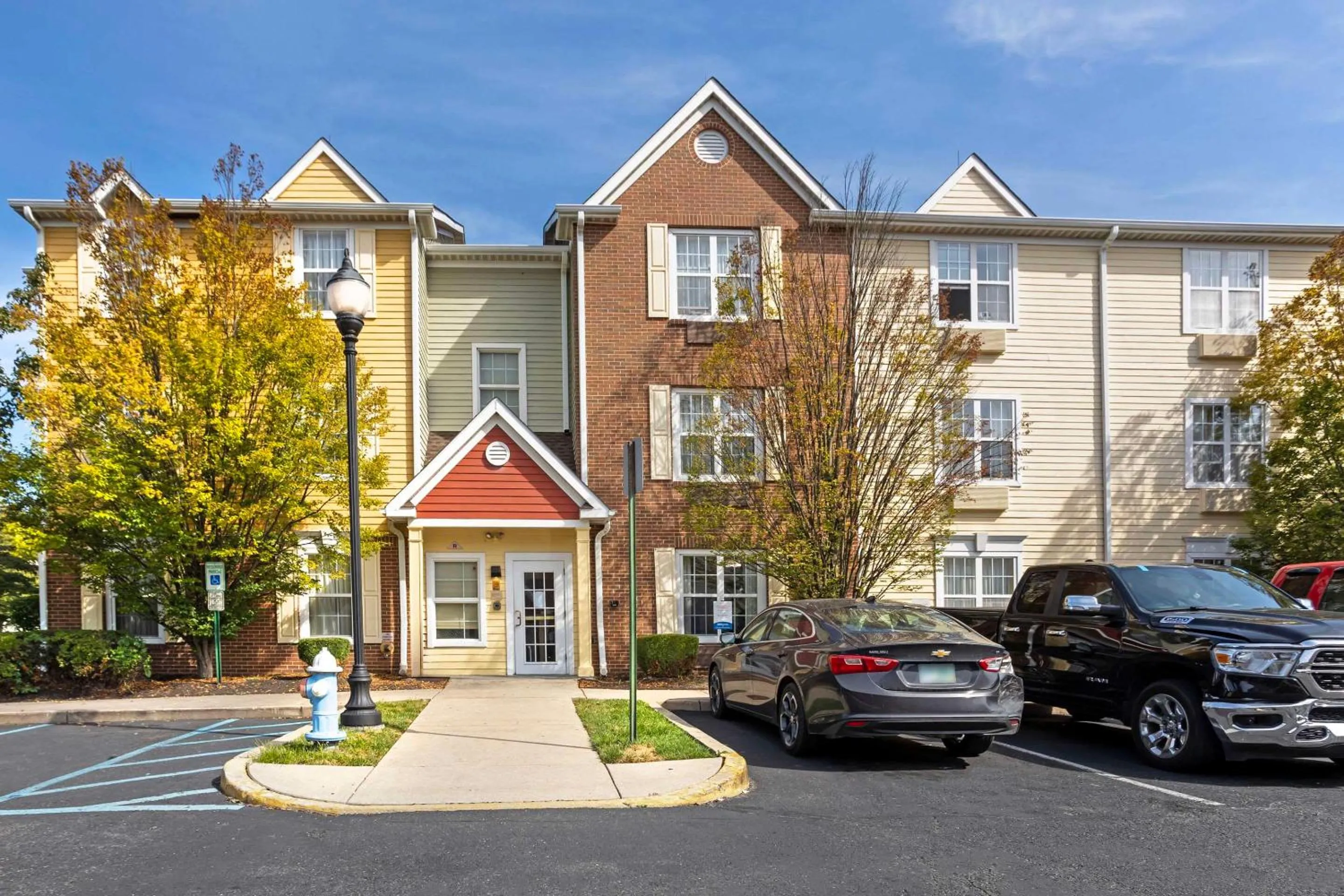 Property building in MainStay Suites Mt Laurel - Philadelphia