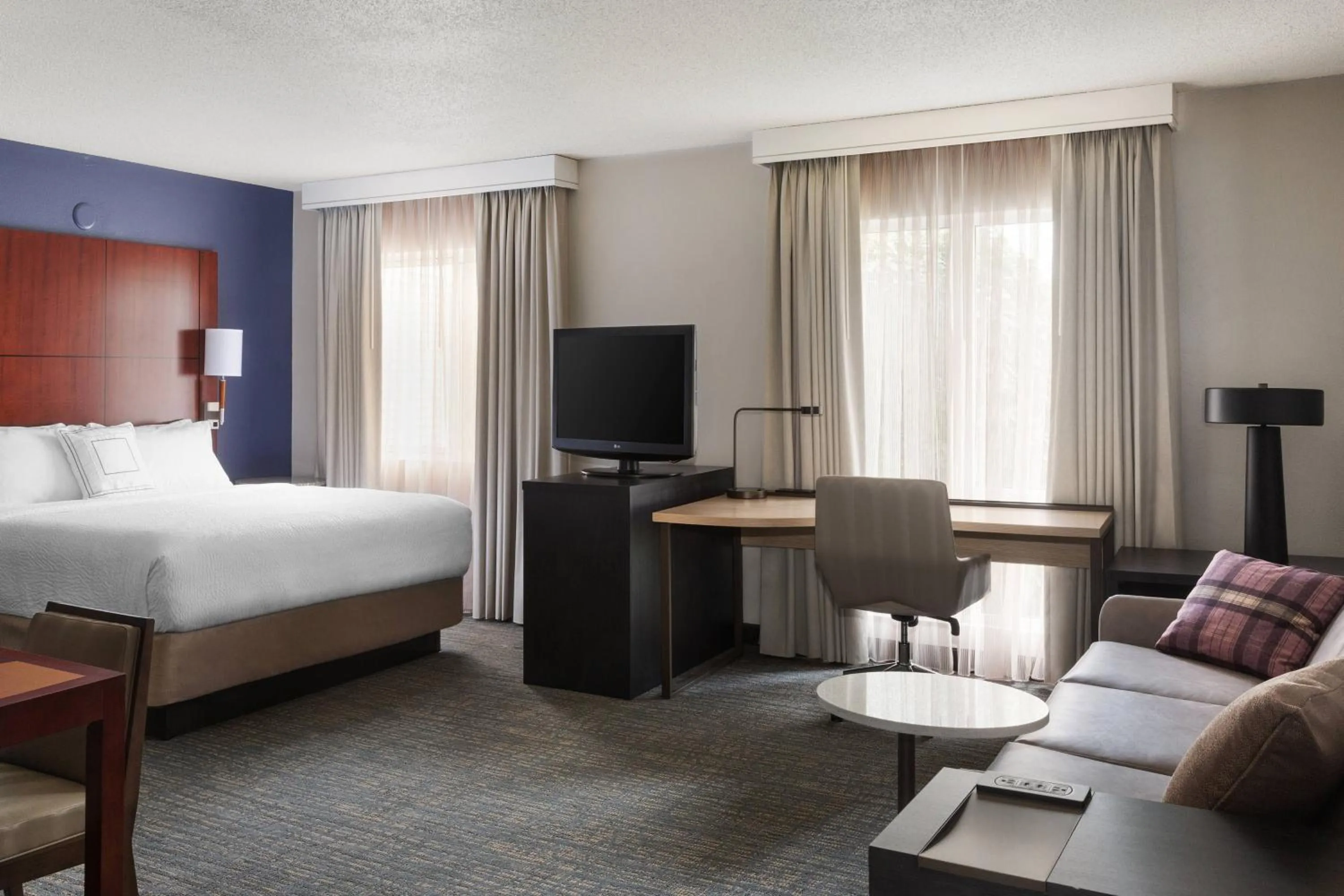 Bedroom, Bed in Residence Inn Philadelphia Willow Grove