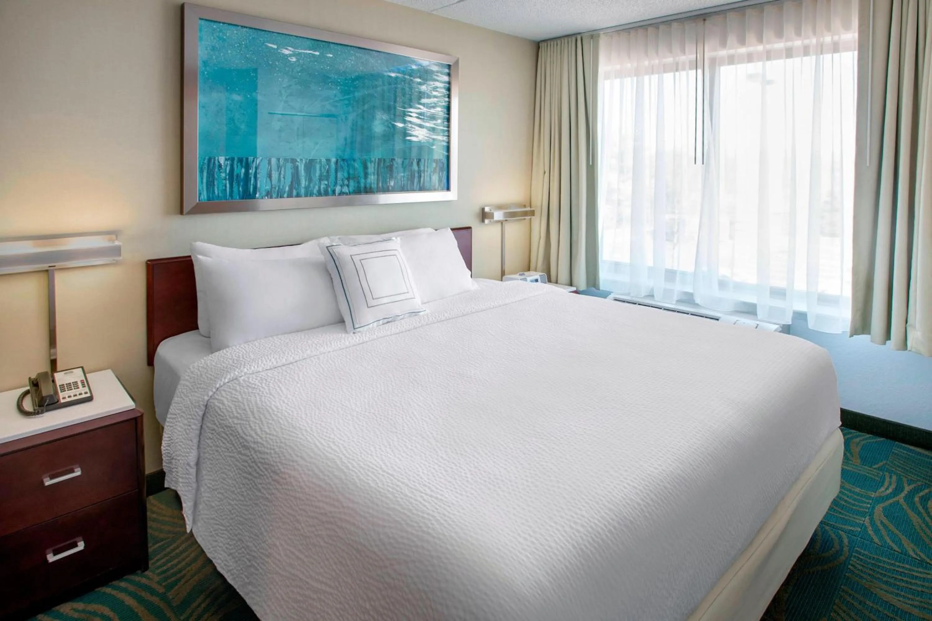 Photo of the whole room in SpringHill Suites by Marriott Philadelphia Willow Grove