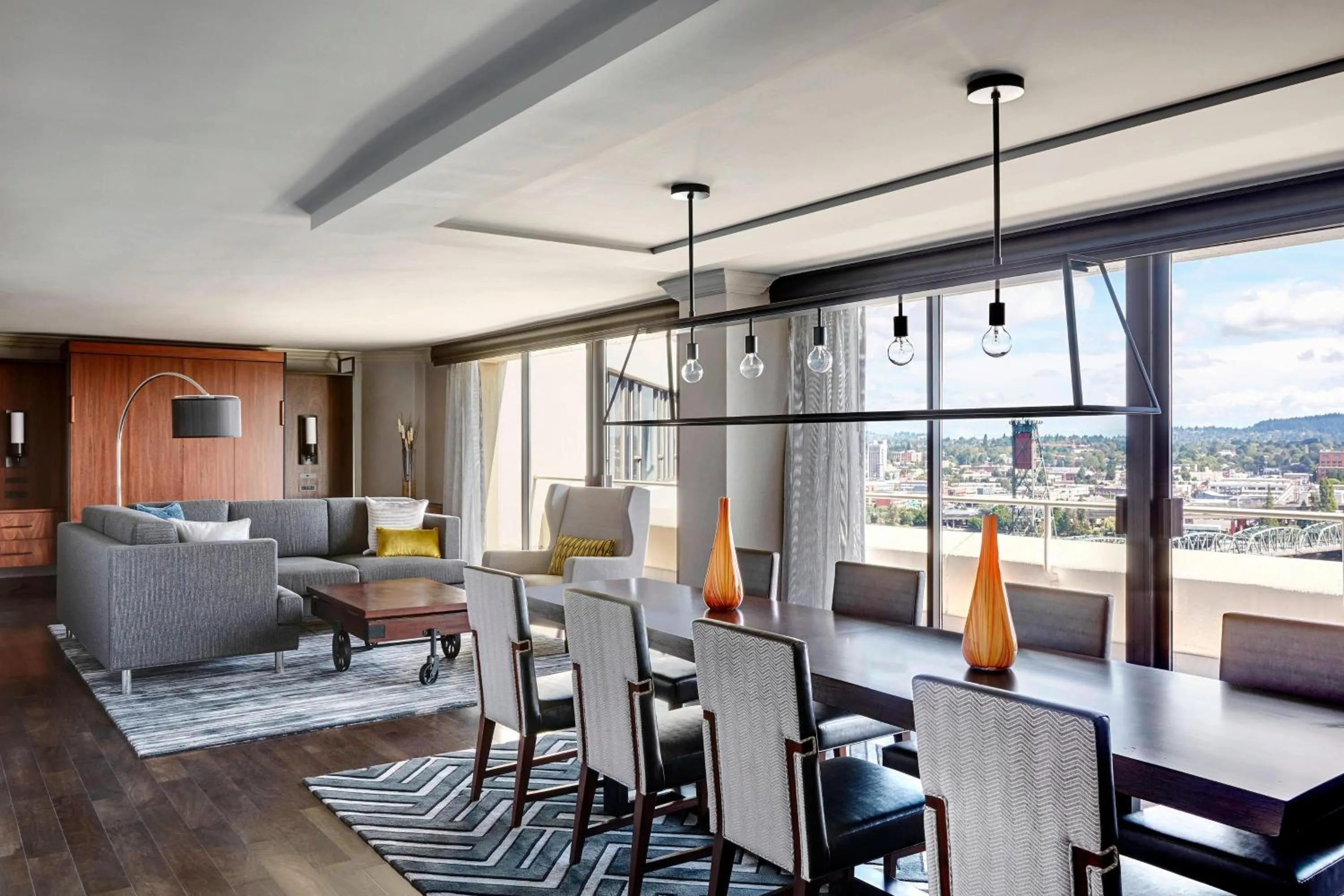 Photo of the whole room in Portland Marriott Downtown Waterfront