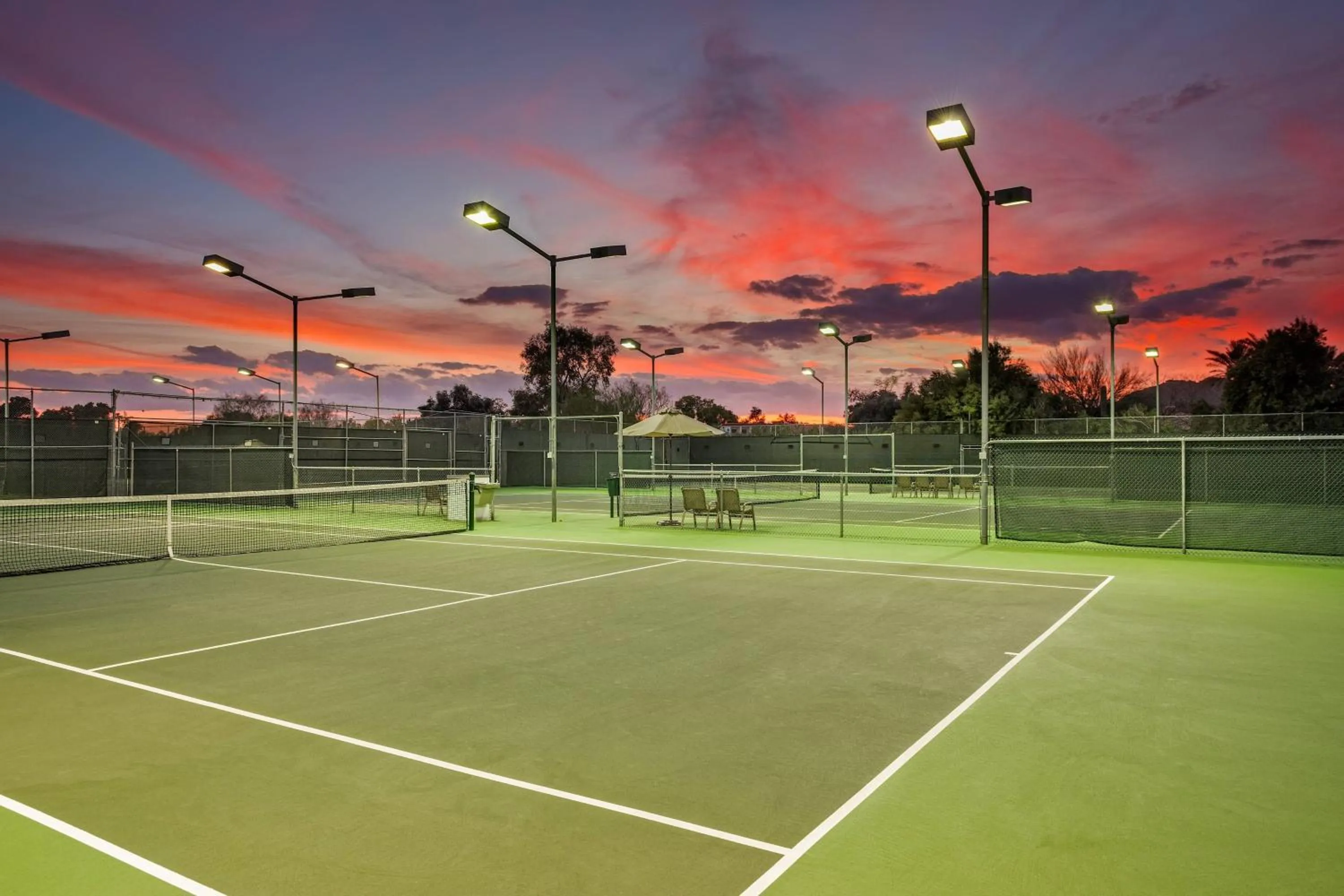 Tennis court in JW Marriott Scottsdale Camelback Inn Resort & Spa