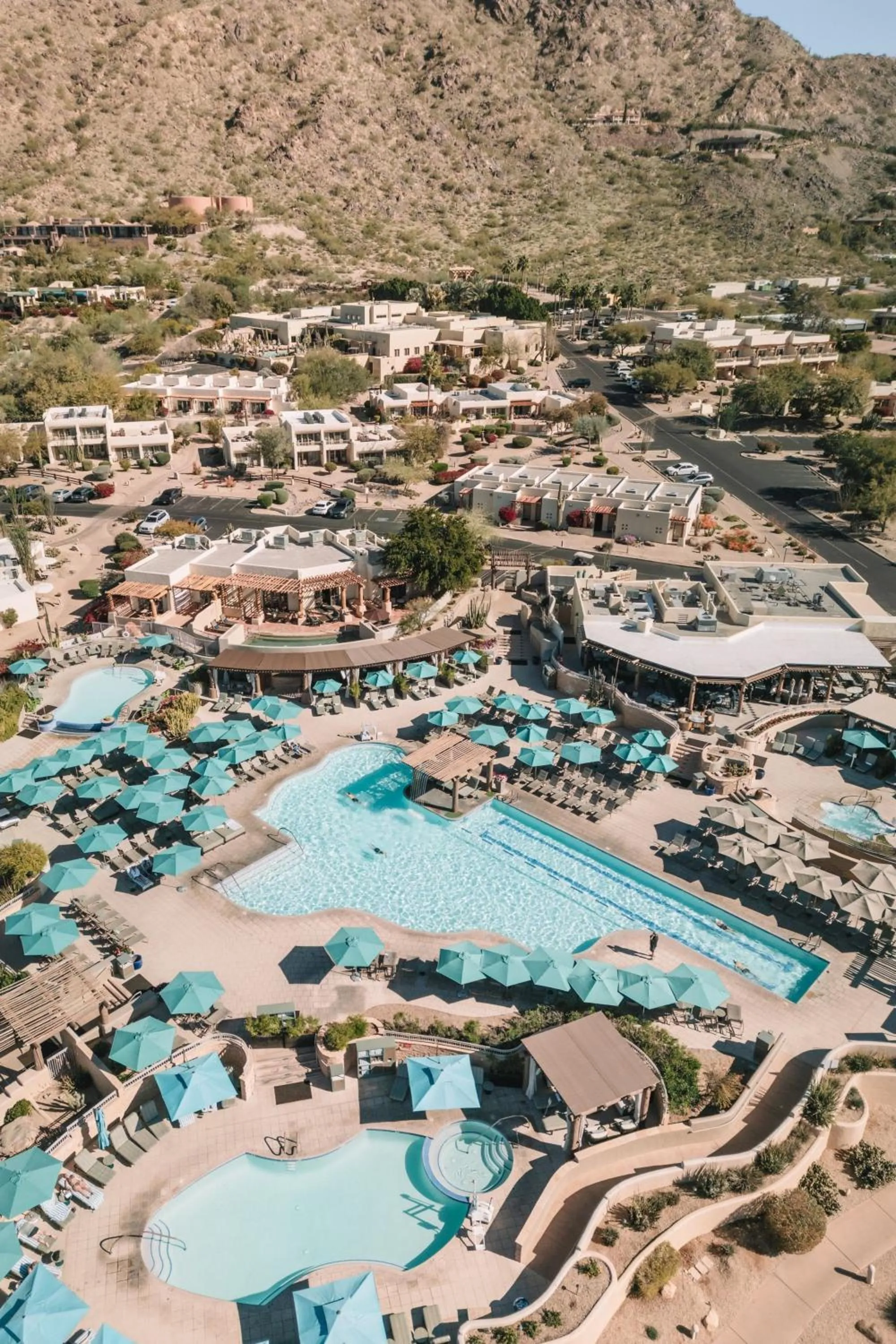 Swimming pool in JW Marriott Scottsdale Camelback Inn Resort & Spa