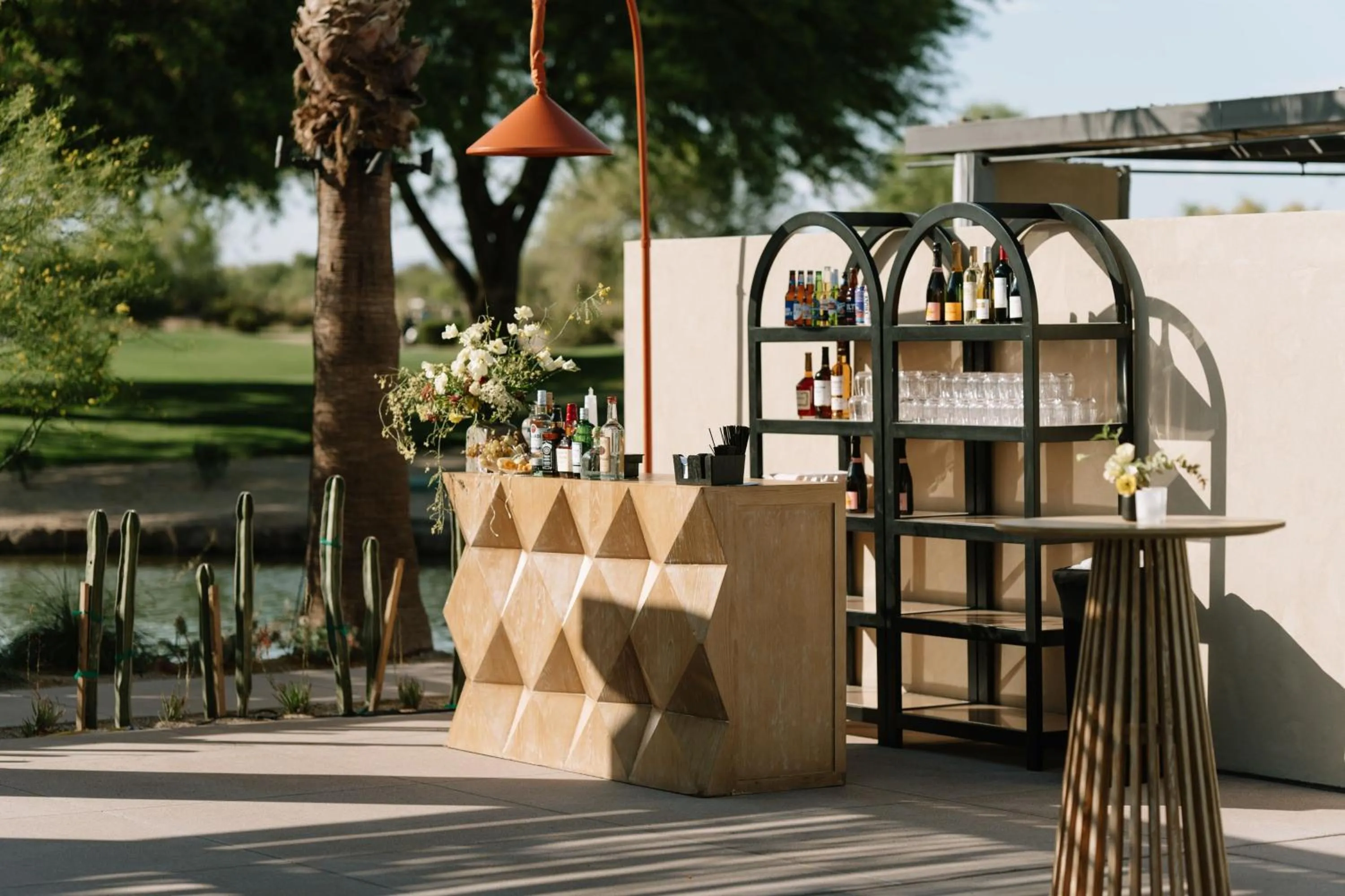 Lounge or bar in JW Marriott Phoenix Desert Ridge Resort & Spa