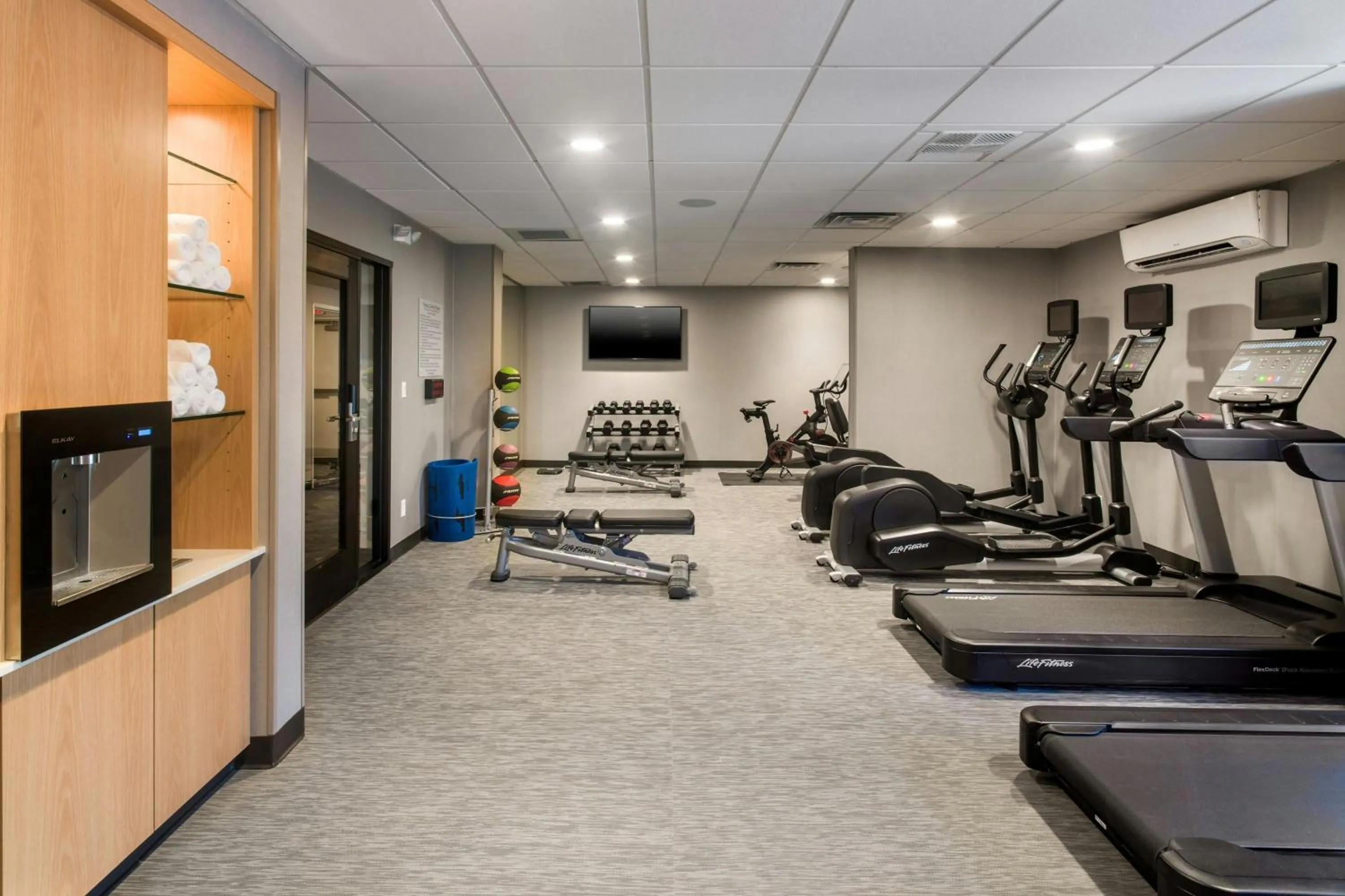 Fitness centre/facilities in Courtyard by Marriott Phoenix North