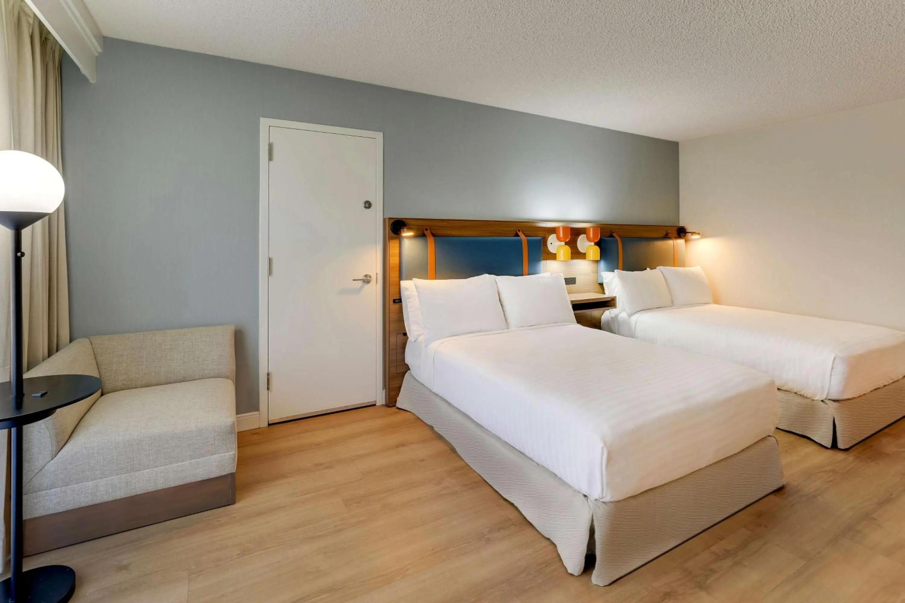 Bedroom in Sonesta Select Scottsdale at Mayo Clinic Campus