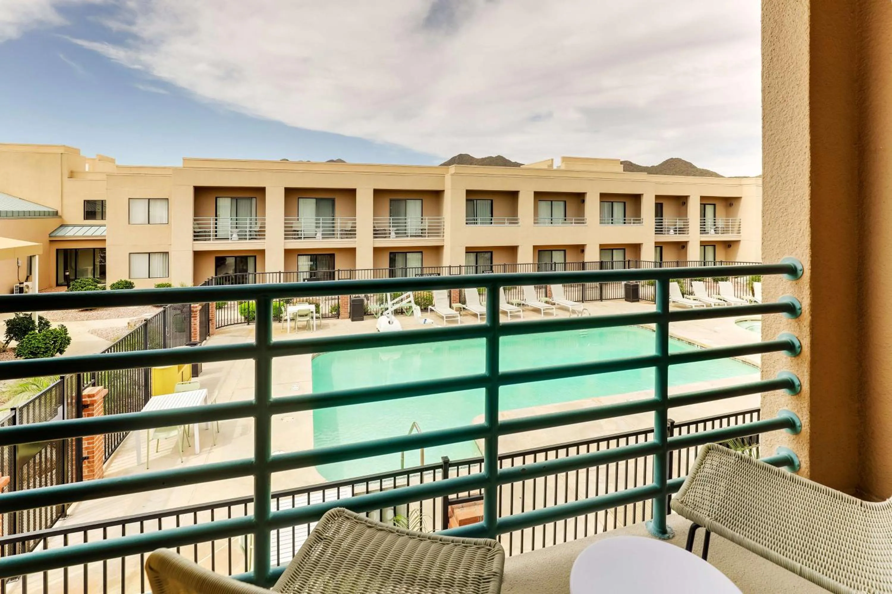 Bedroom in Sonesta Select Scottsdale at Mayo Clinic Campus