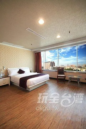 Bed in Ya Tai Hotel