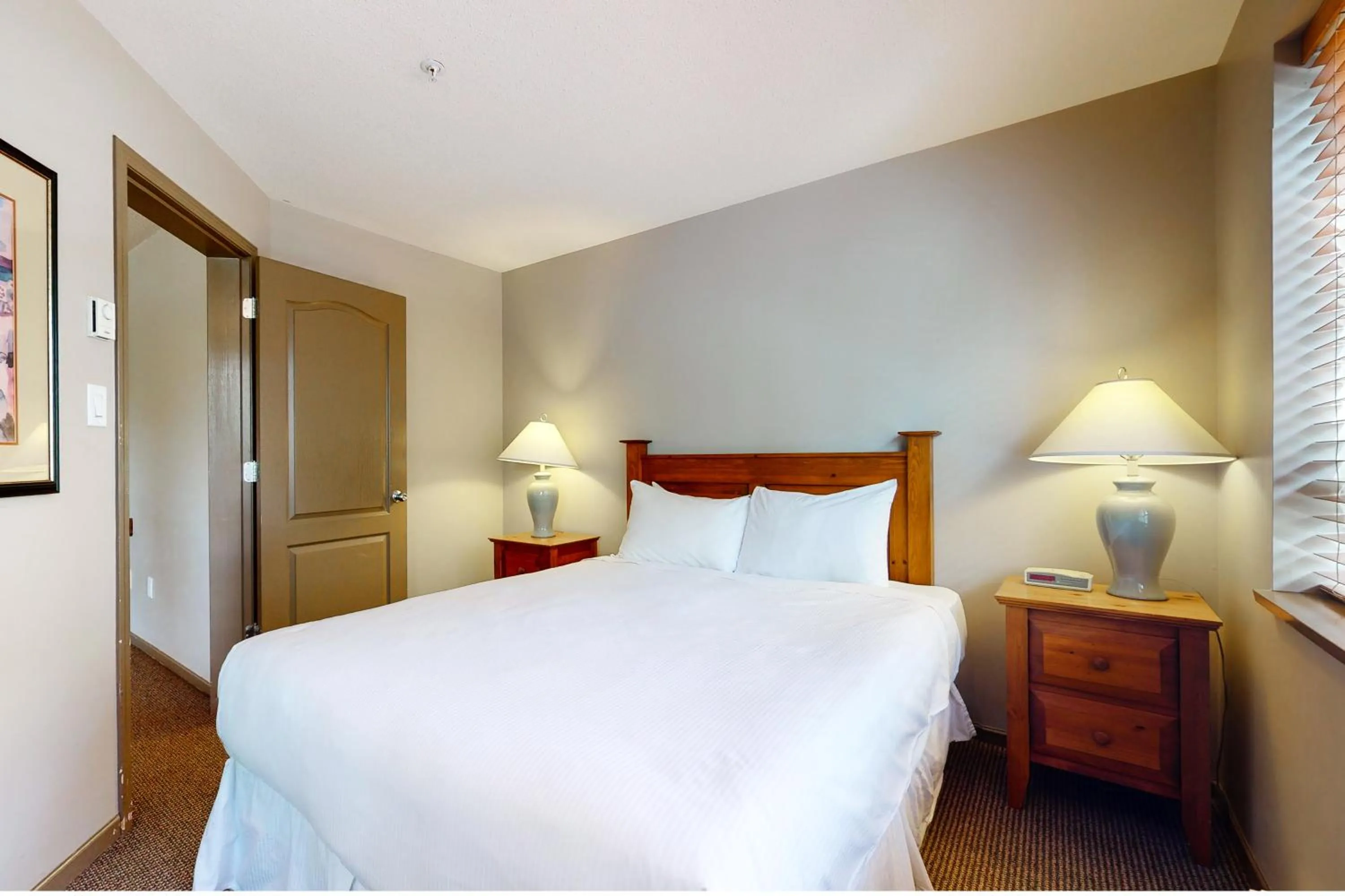 Bed in Town Plaza, Unit 256