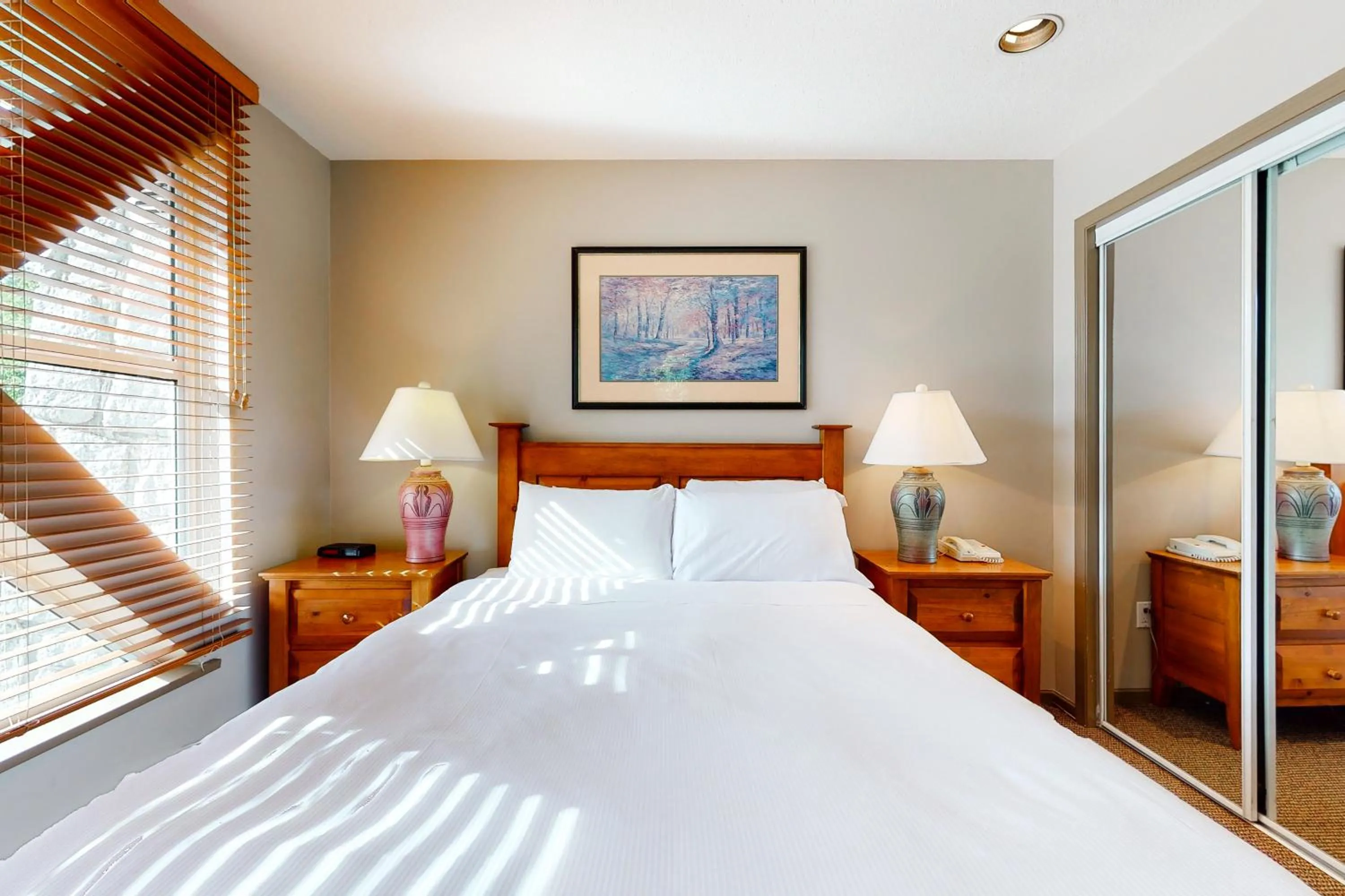 Bed in Town Plaza, Unit 256