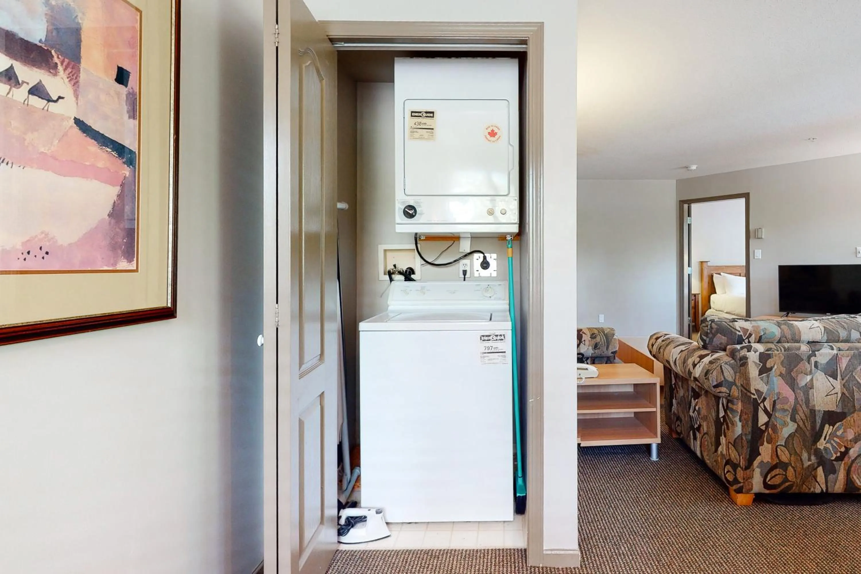 Bed in Town Plaza, Unit 256