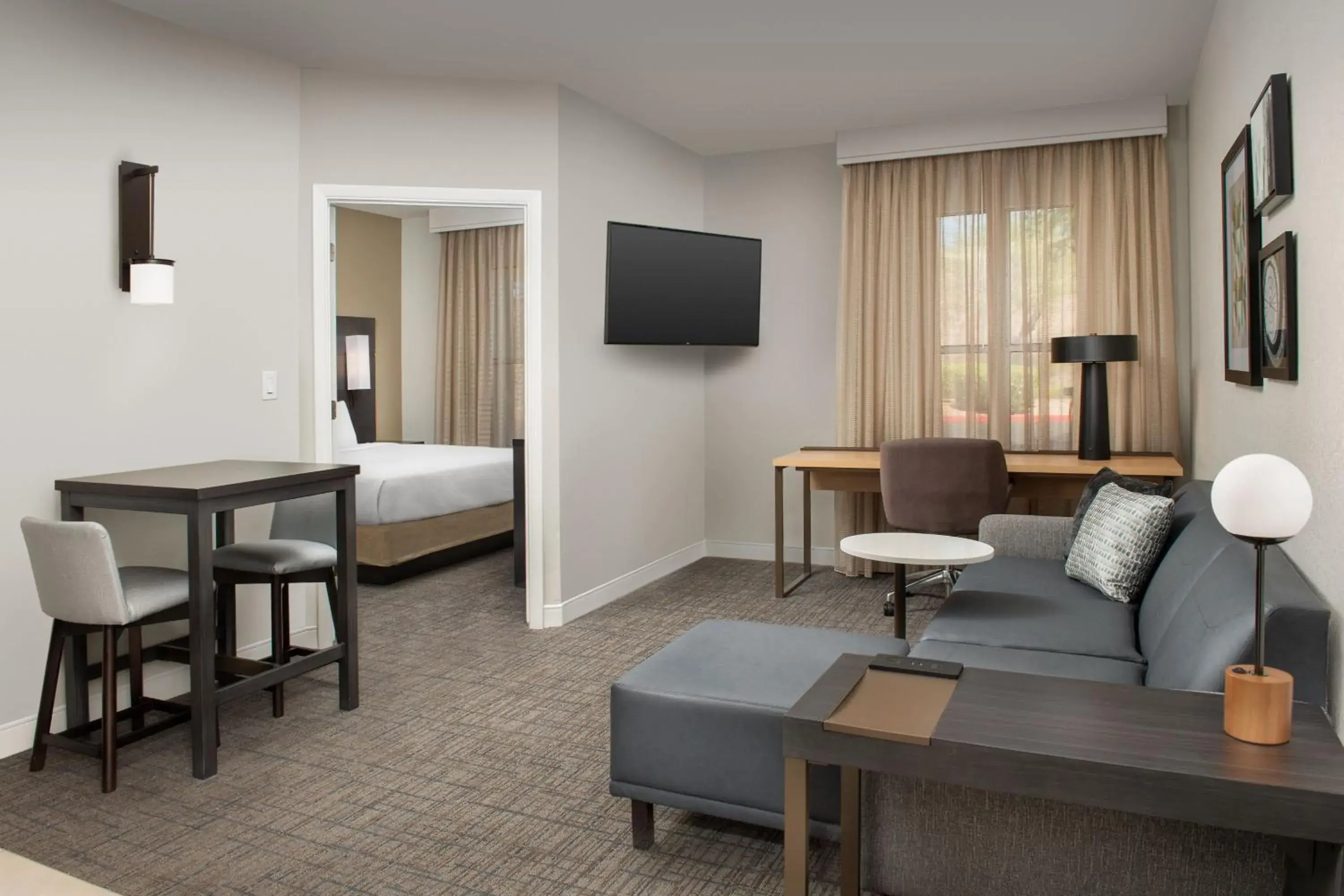 One Bedroom Queen Suite in Residence Inn by Marriott Phoenix Airport One Bedroom Queen Suite in Residence Inn by Marriott Phoenix Airport