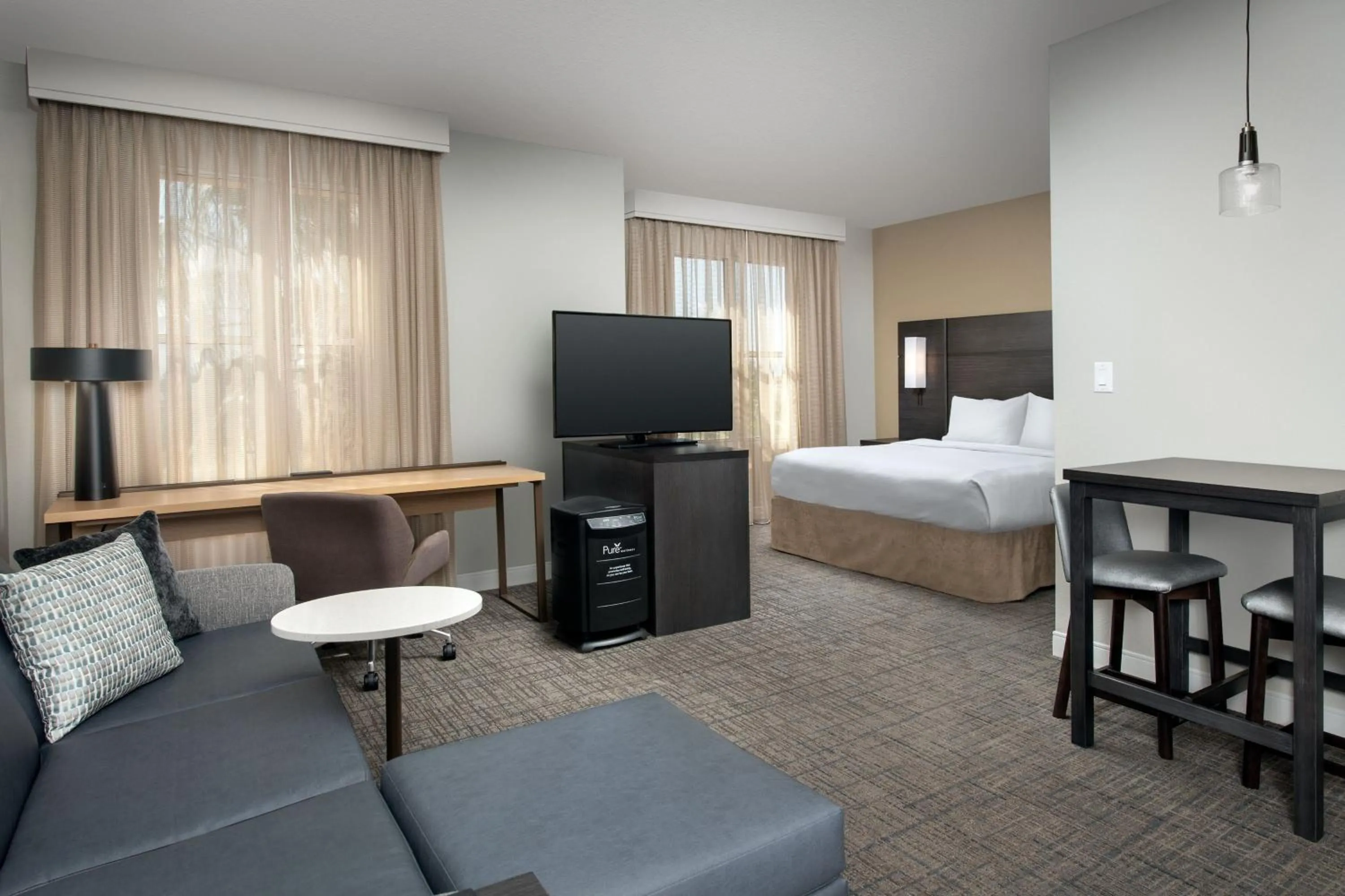 Bedroom, Bed in Residence Inn by Marriott Phoenix Airport