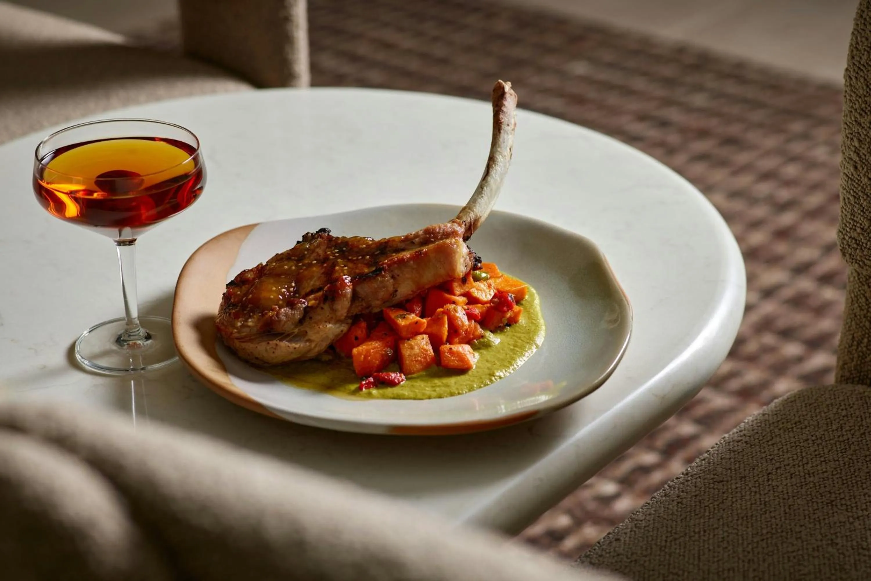 Restaurant/places to eat in The Camby, Autograph Collection