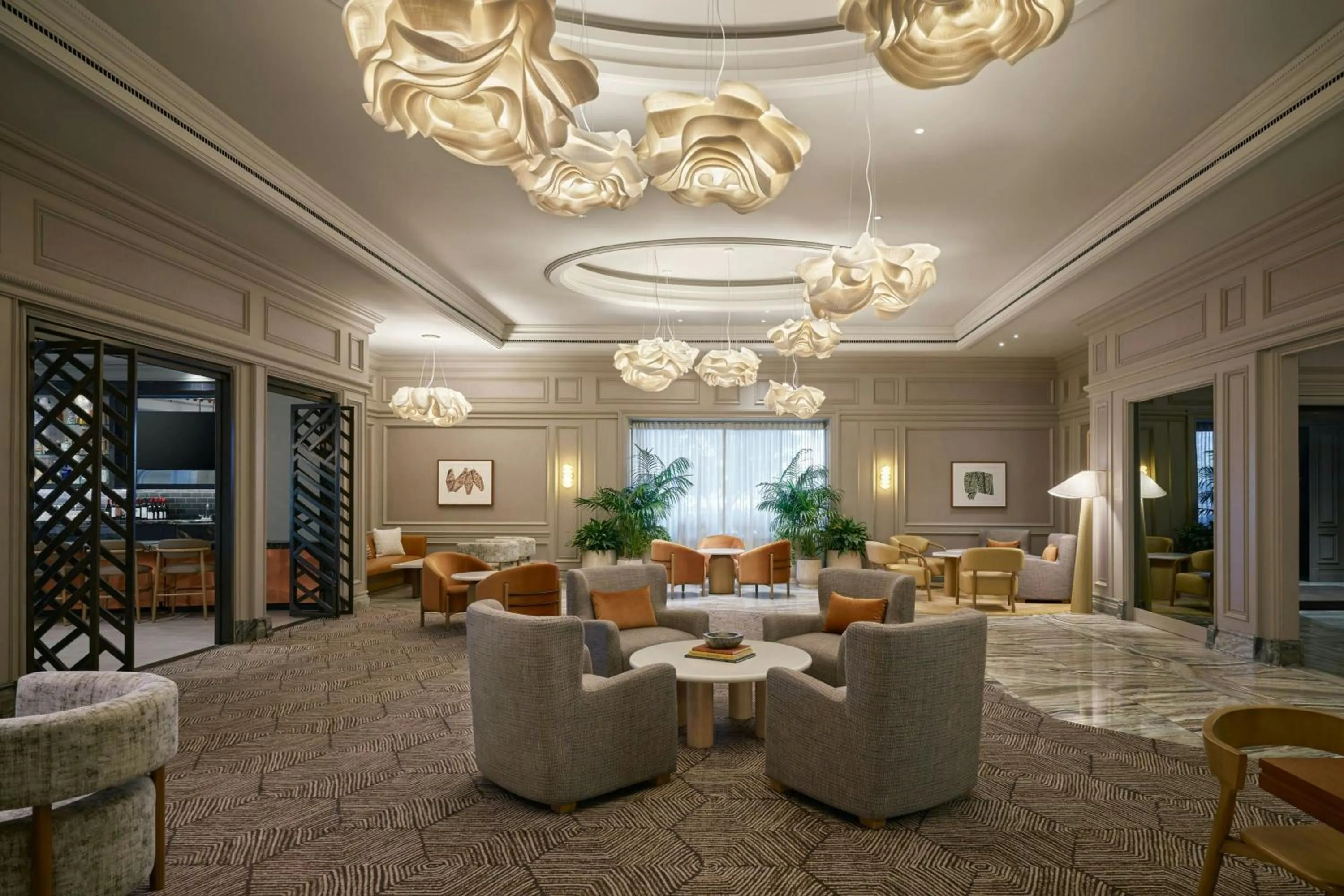 Lounge or bar in The Camby, Autograph Collection