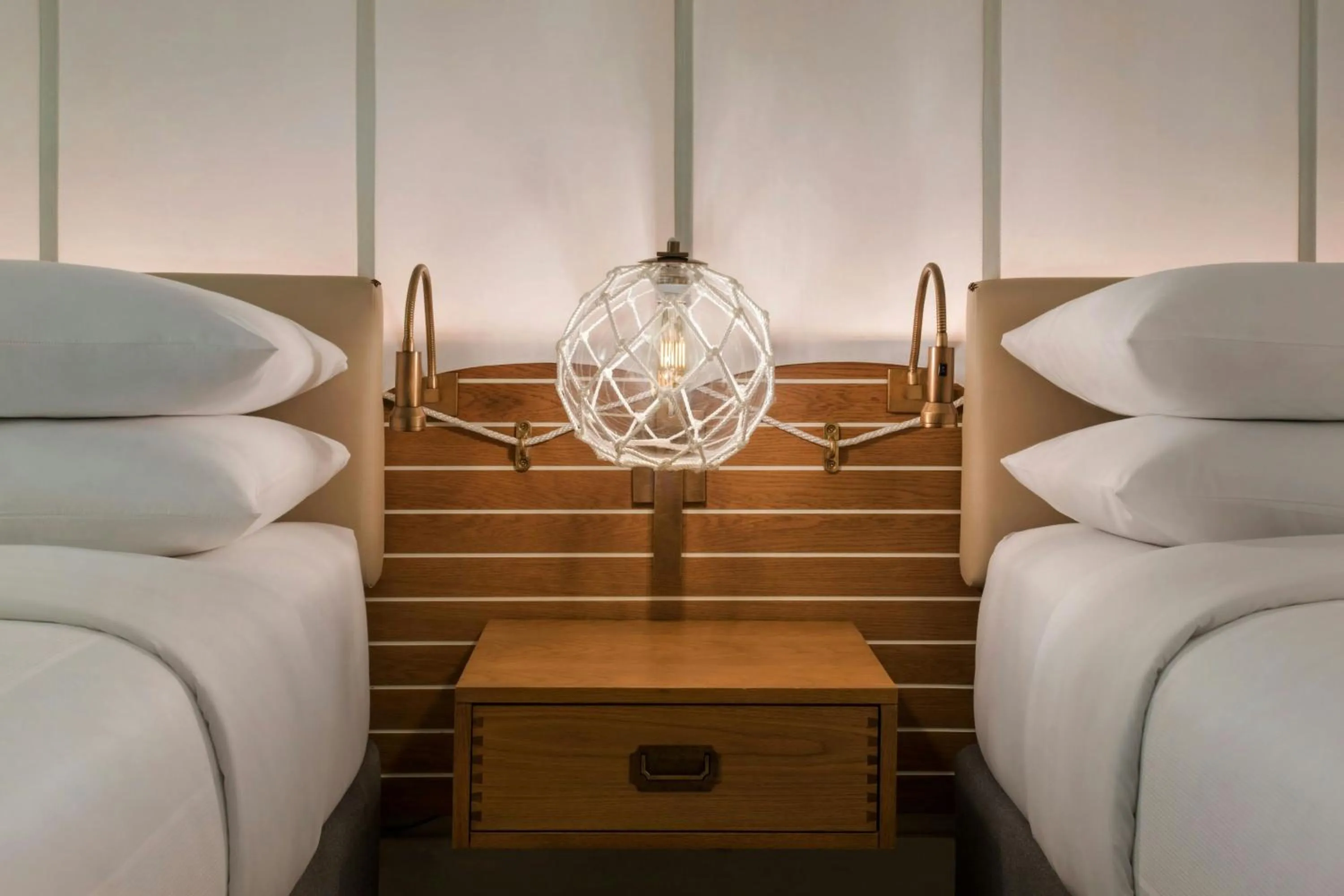 Photo of the whole room, Bed in Newport Marriott Hotel & Spa