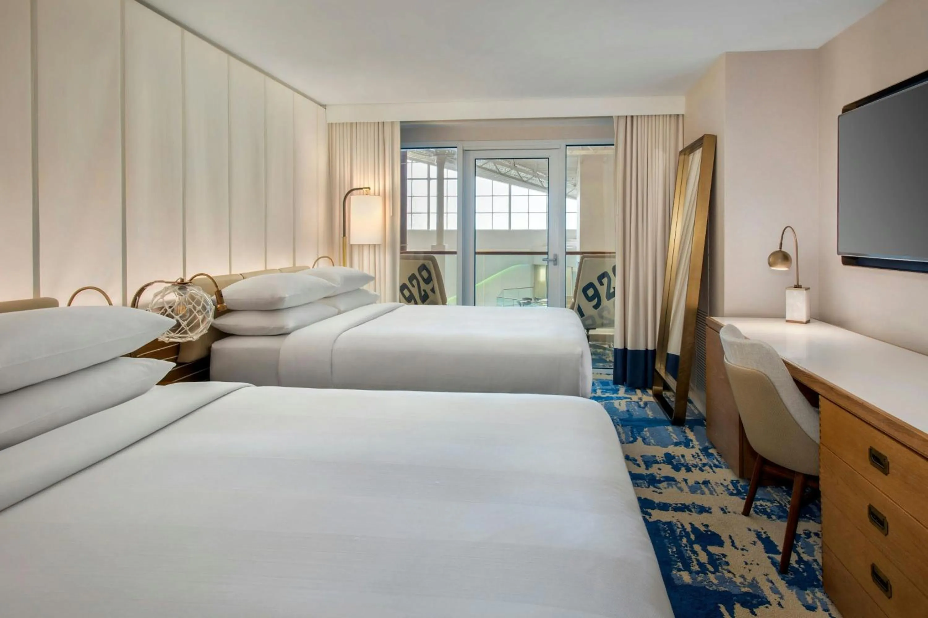 Photo of the whole room, Bed in Newport Marriott Hotel & Spa