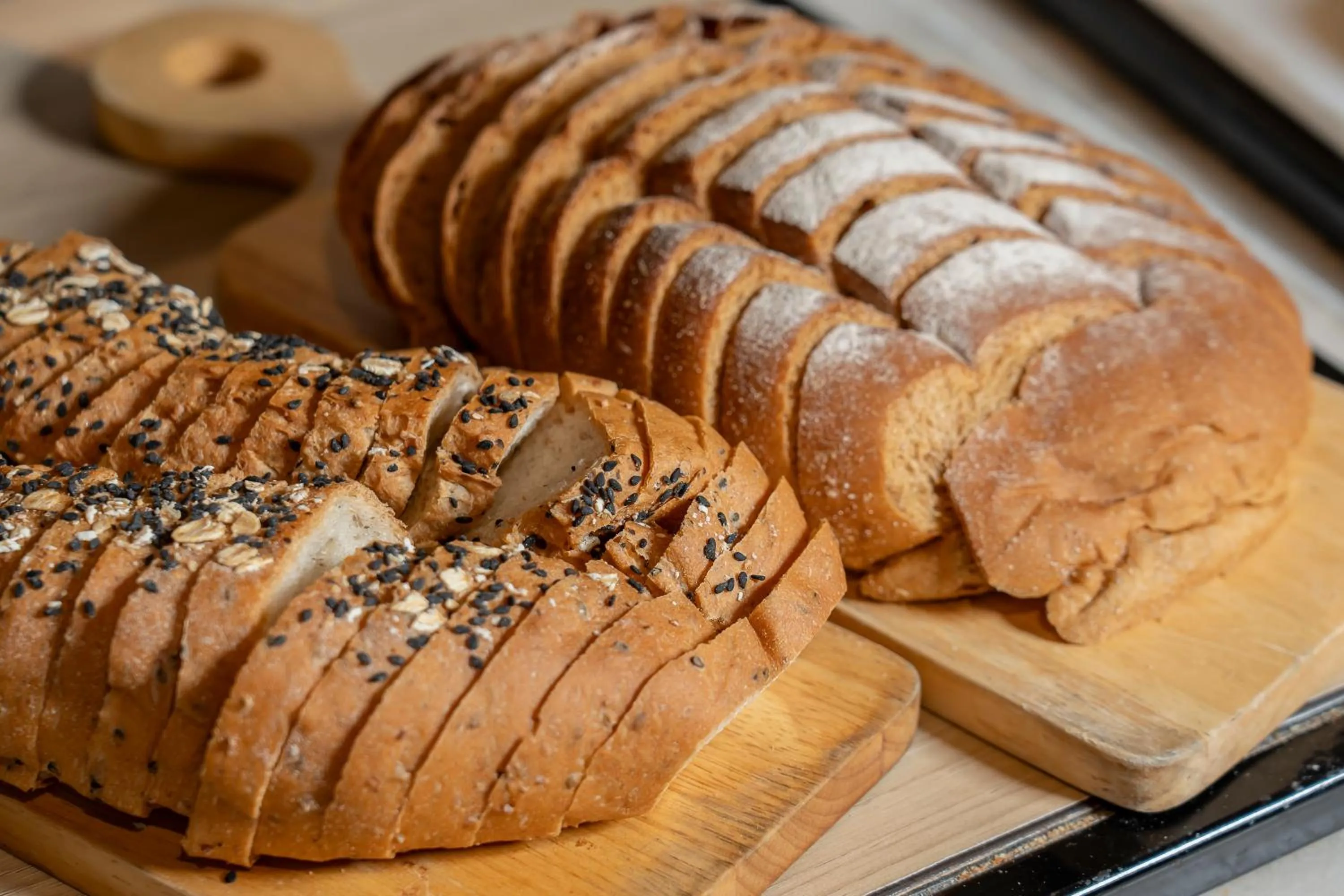 Food and drinks in Arden Hotel and Residence by At Mind