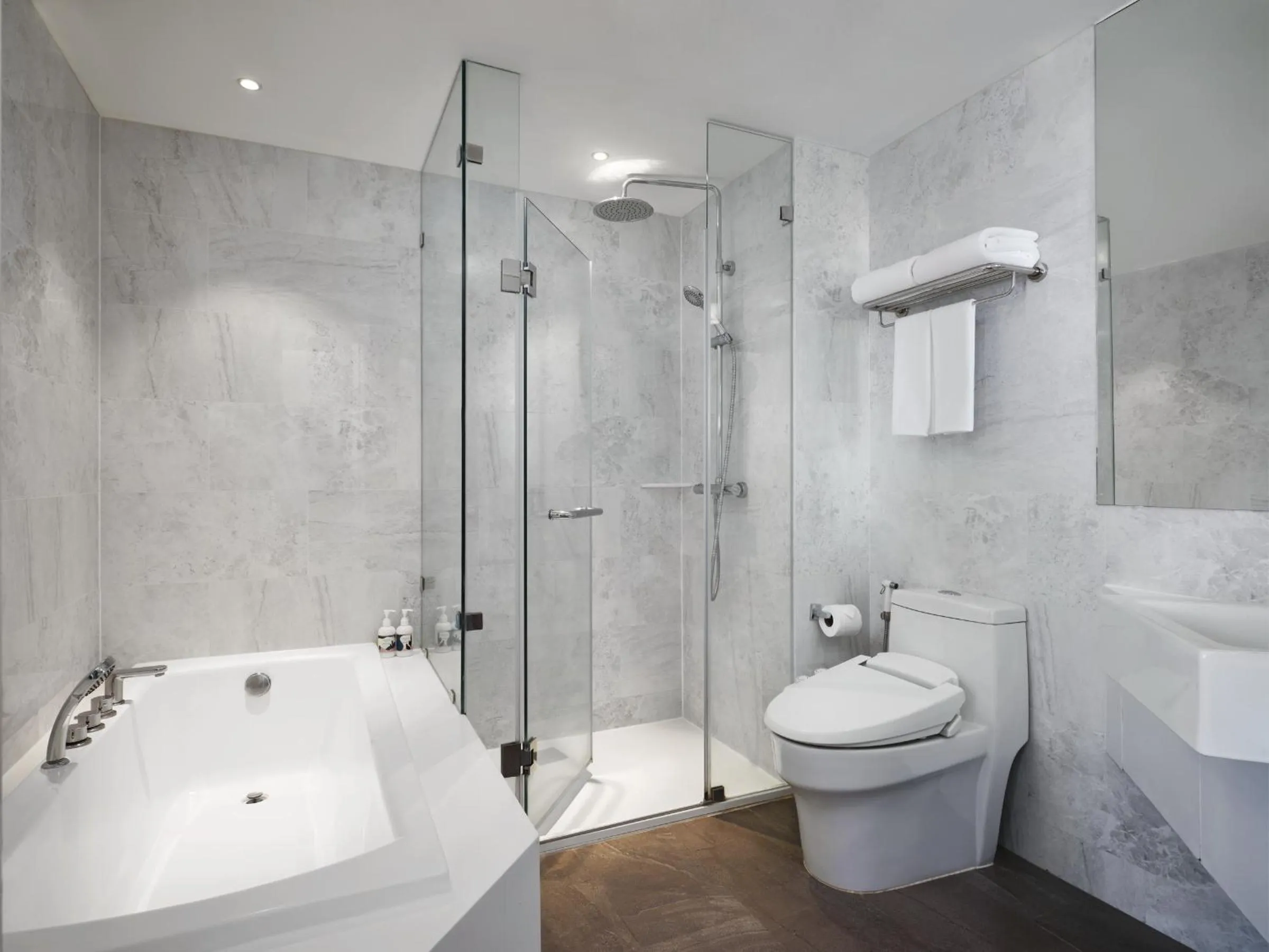 Shower in Arden Hotel and Residence by At Mind