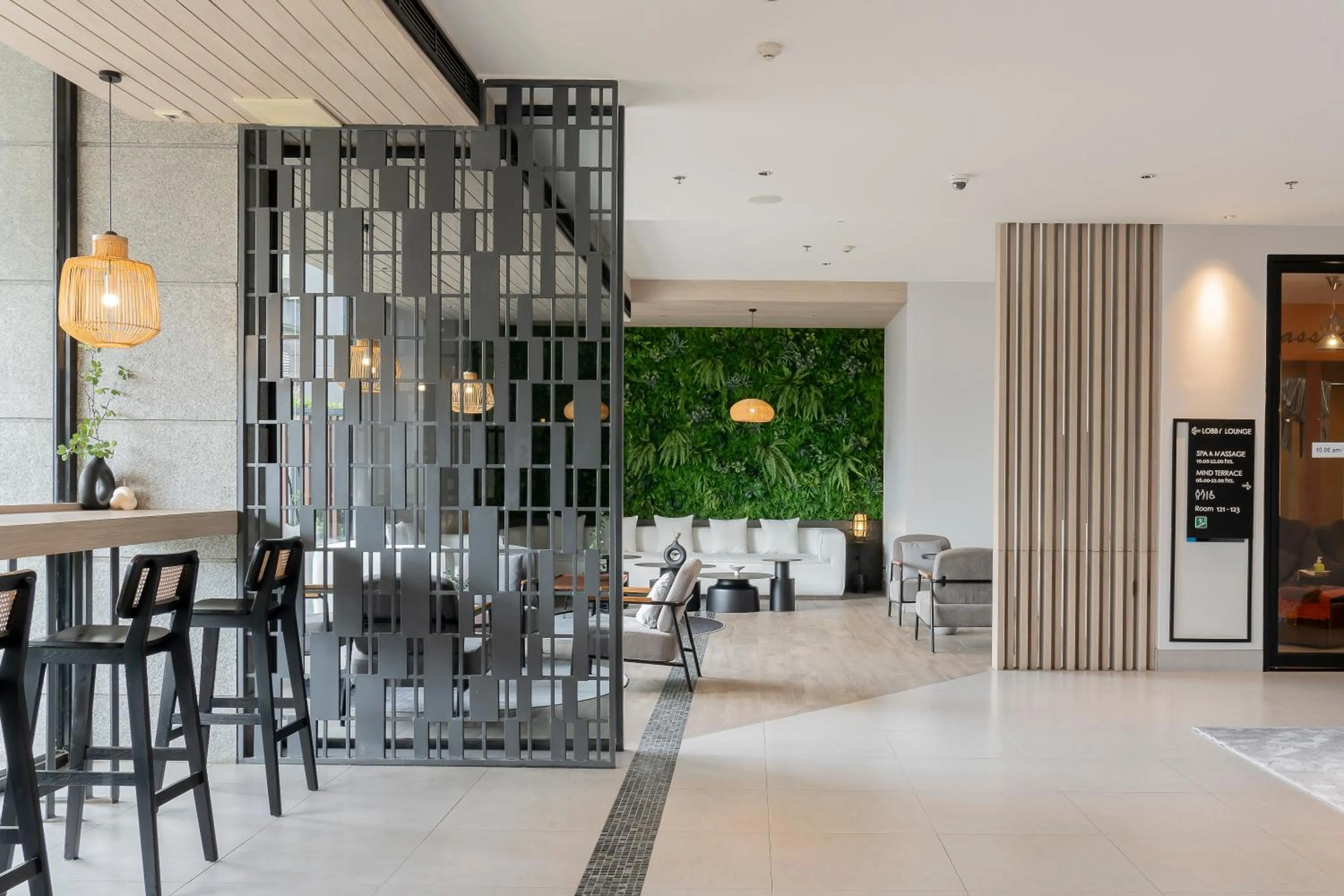 Lobby or reception in Arden Hotel and Residence by At Mind
