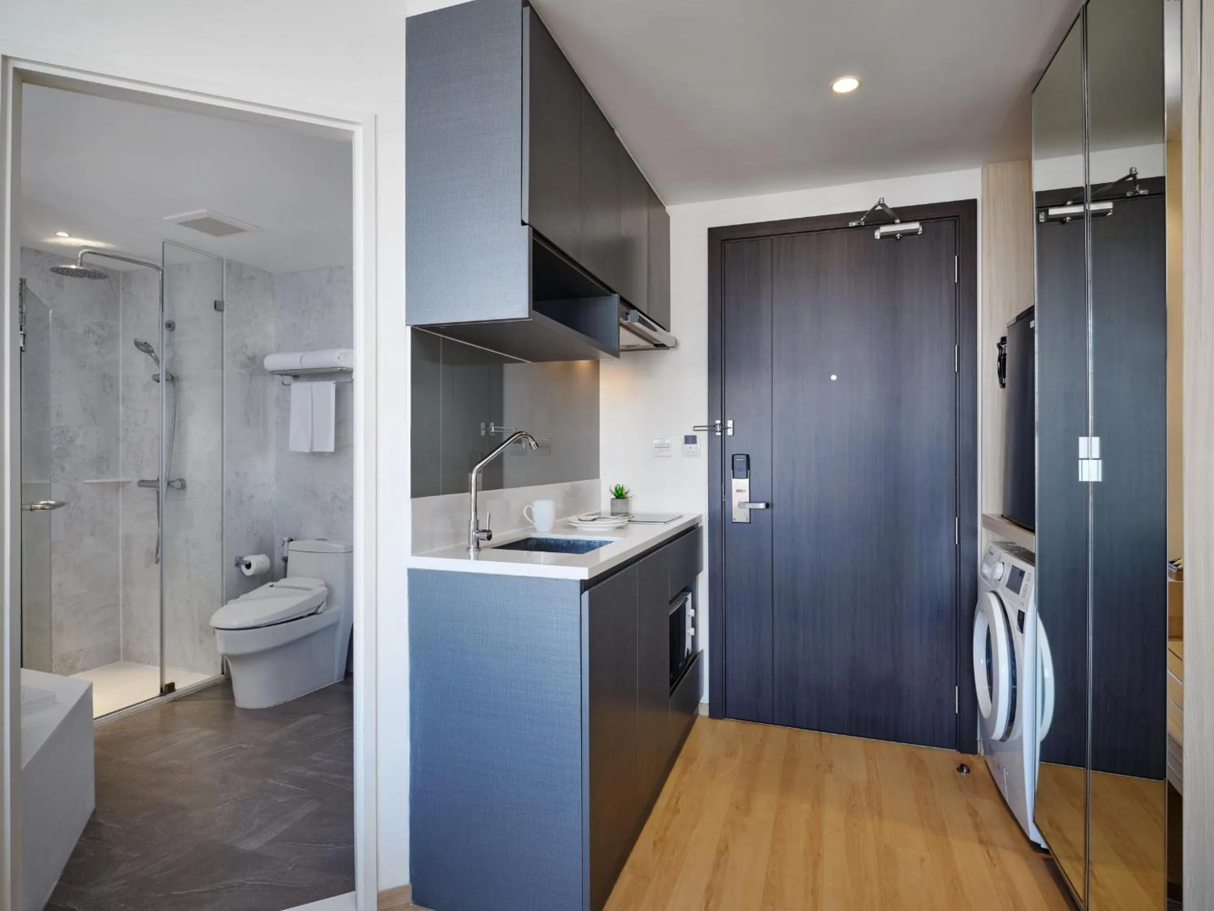 Kitchen or kitchenette in Arden Hotel and Residence by At Mind