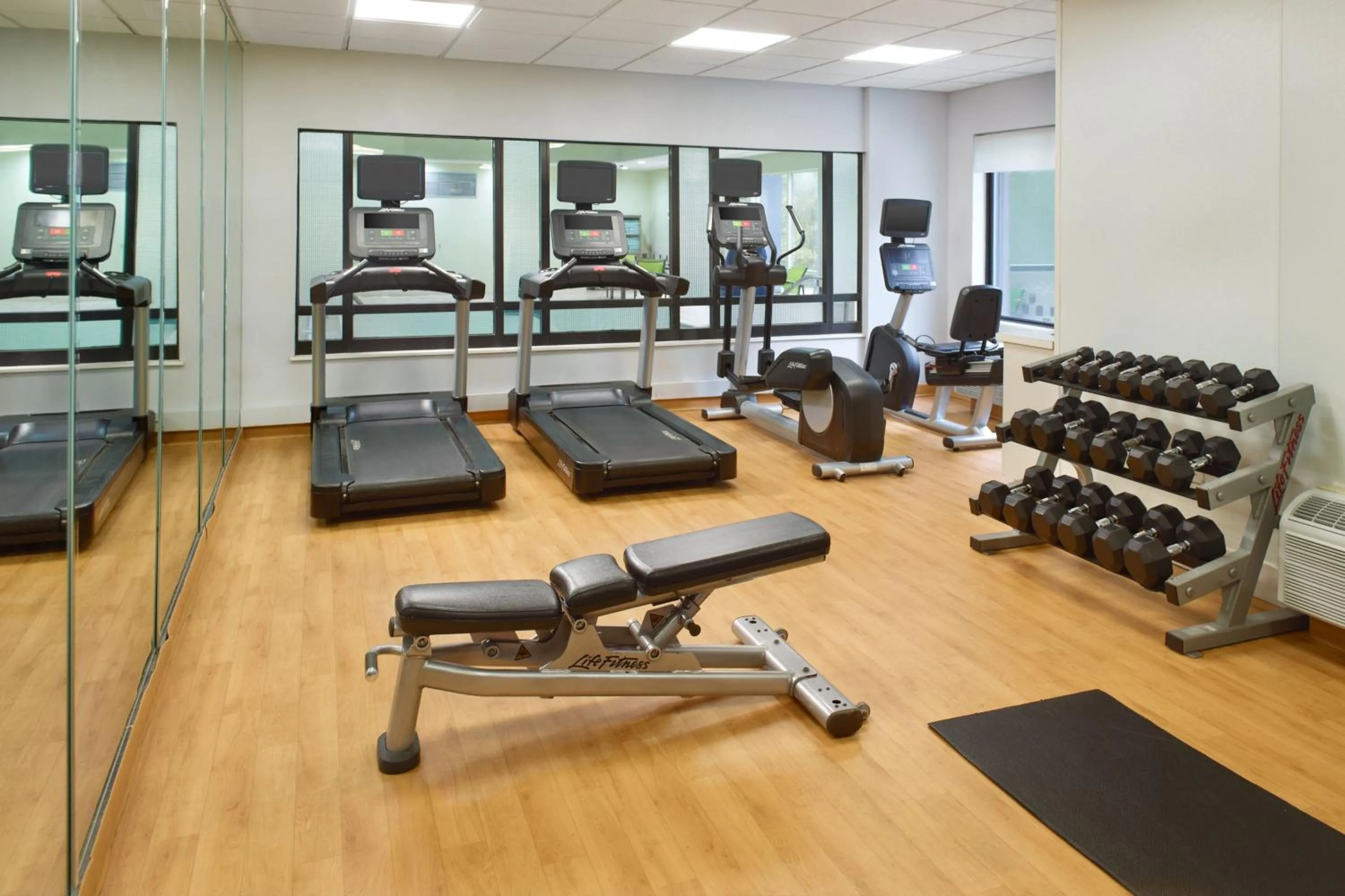 Fitness centre/facilities in SpringHill Suites Raleigh-Durham Airport/Research Triangle Park