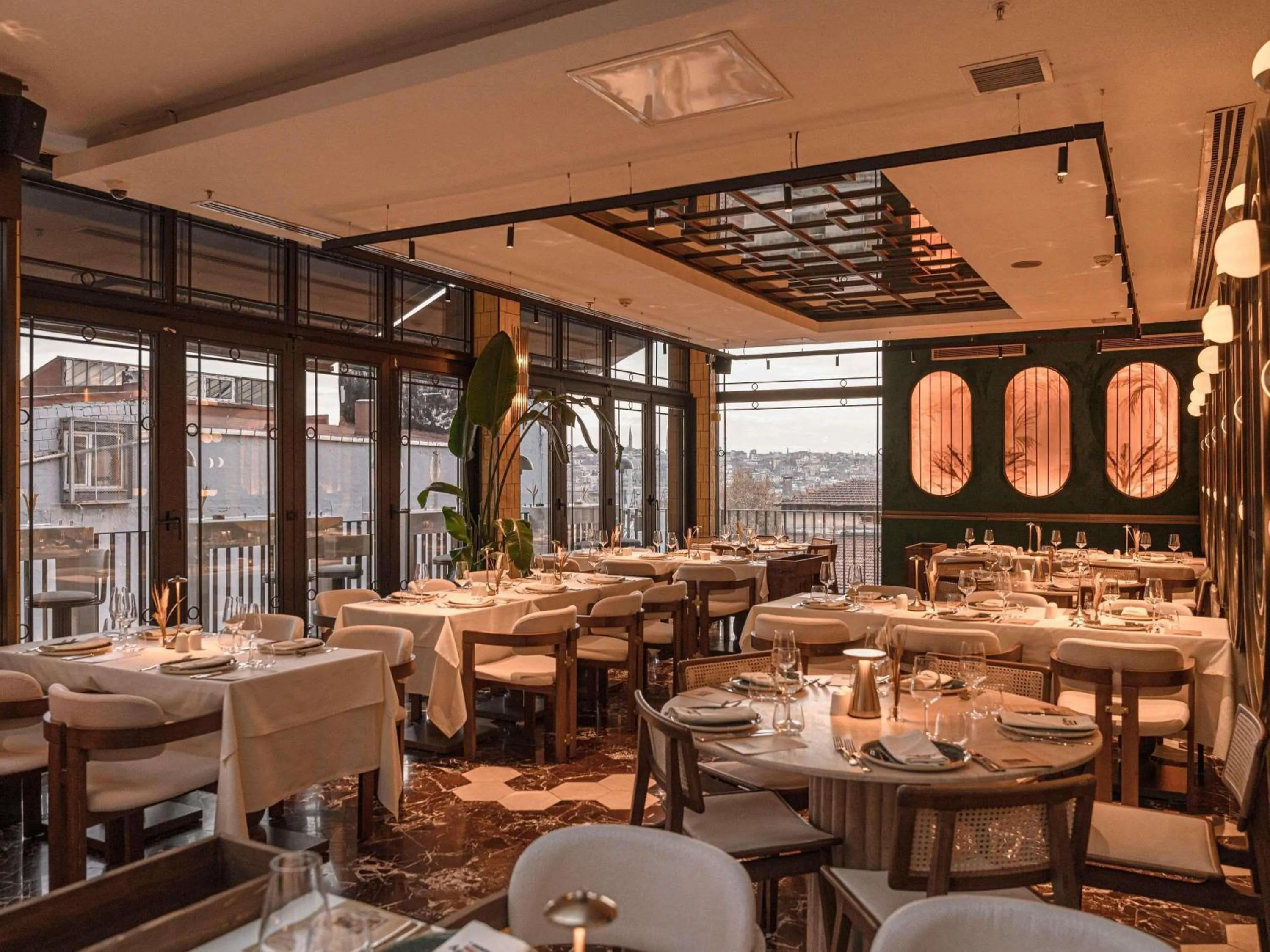 Restaurant/places to eat in The Galata Hotel Istanbul - MGallery Collection