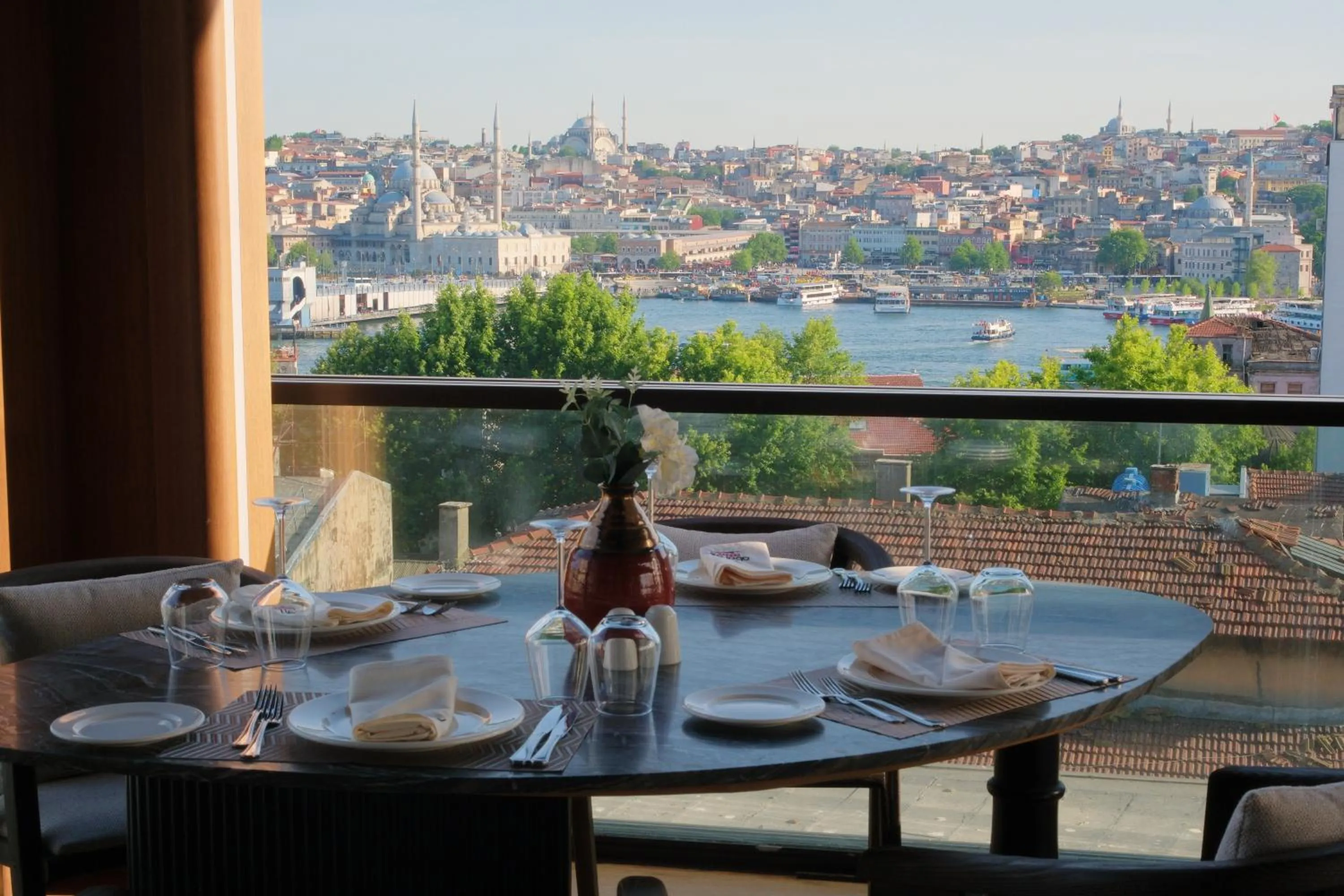Restaurant/places to eat in The Galata Hotel Istanbul - MGallery Collection