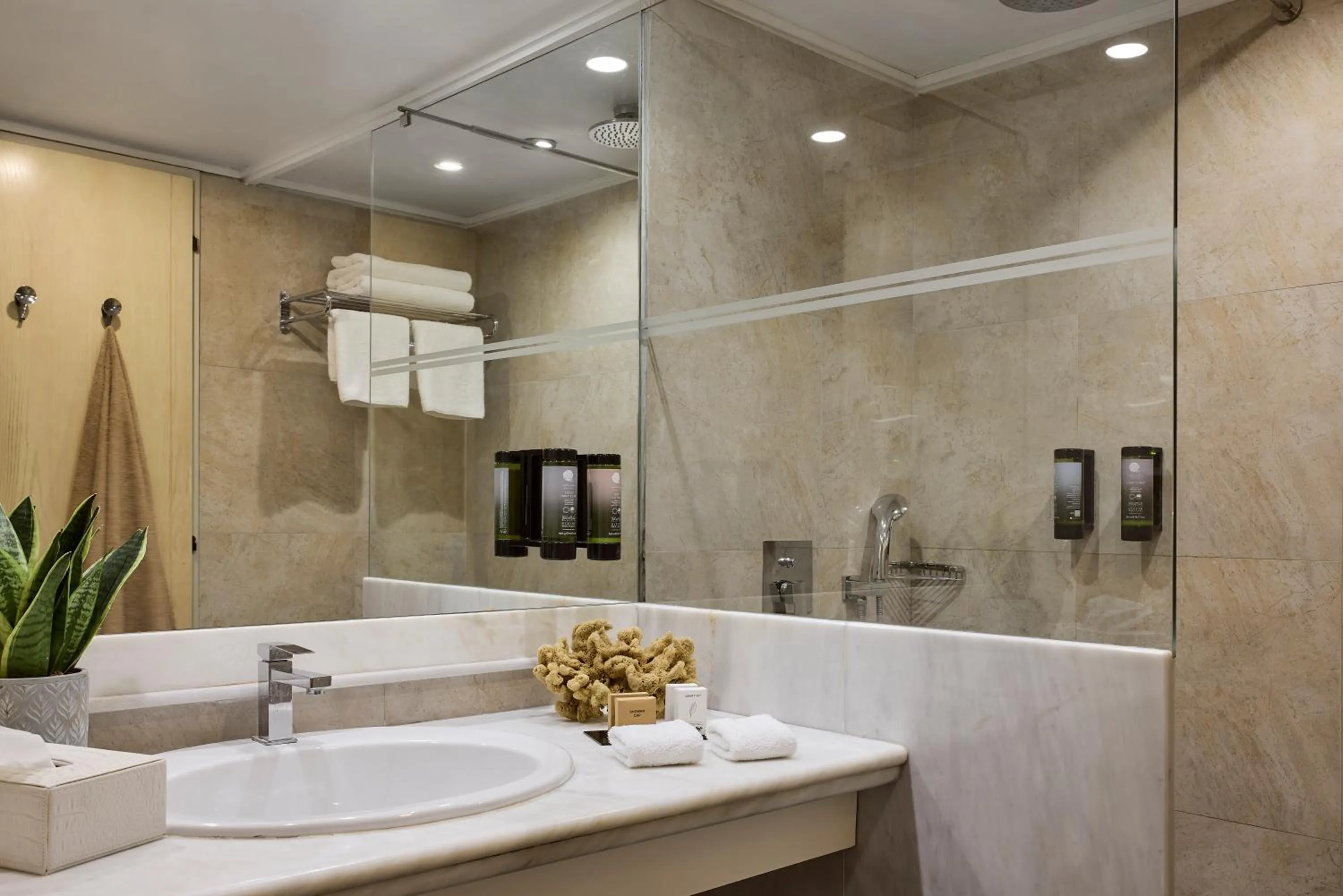 Bathroom in Aquila Porto Rethymno