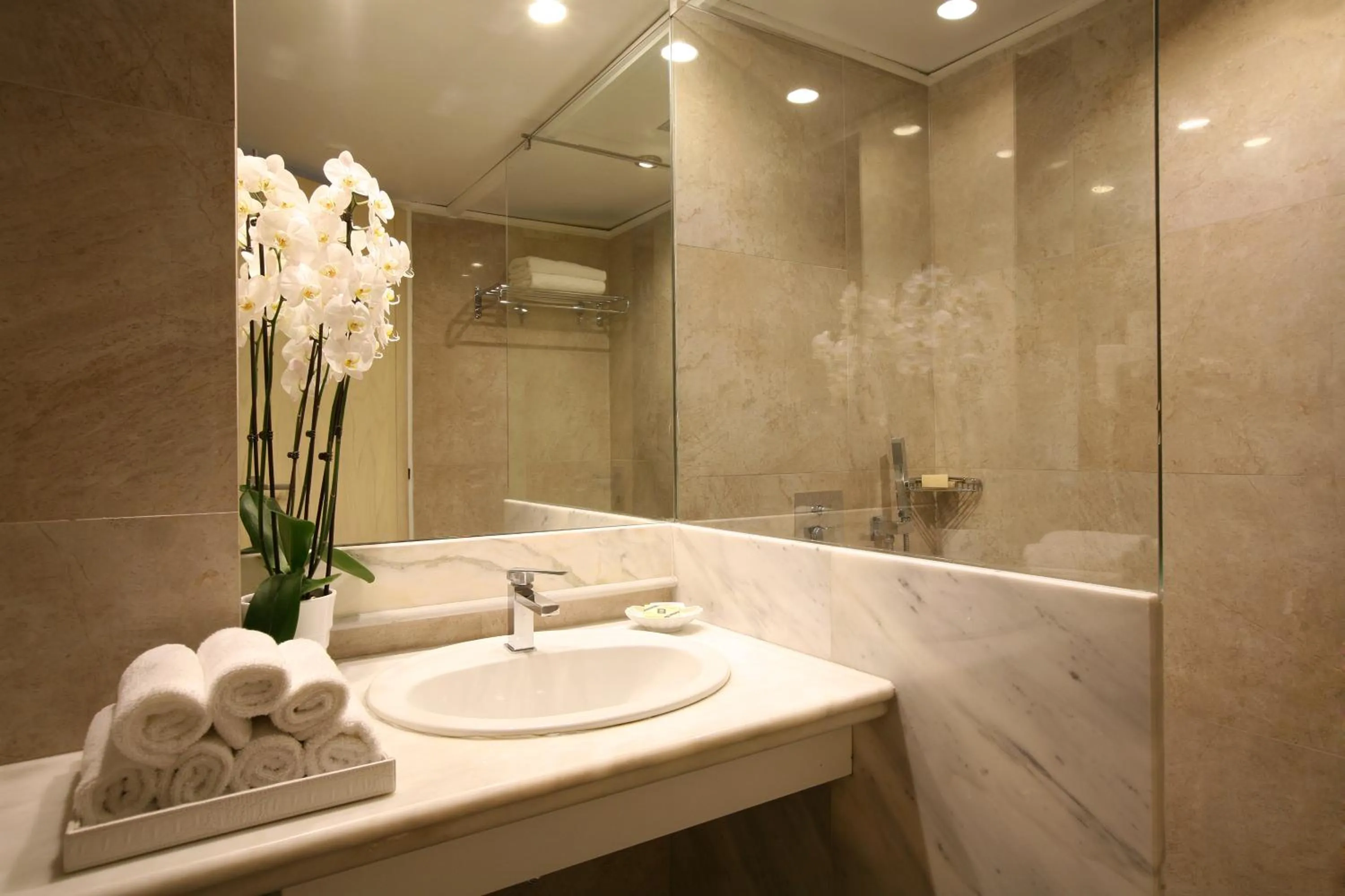 Bathroom in Aquila Porto Rethymno