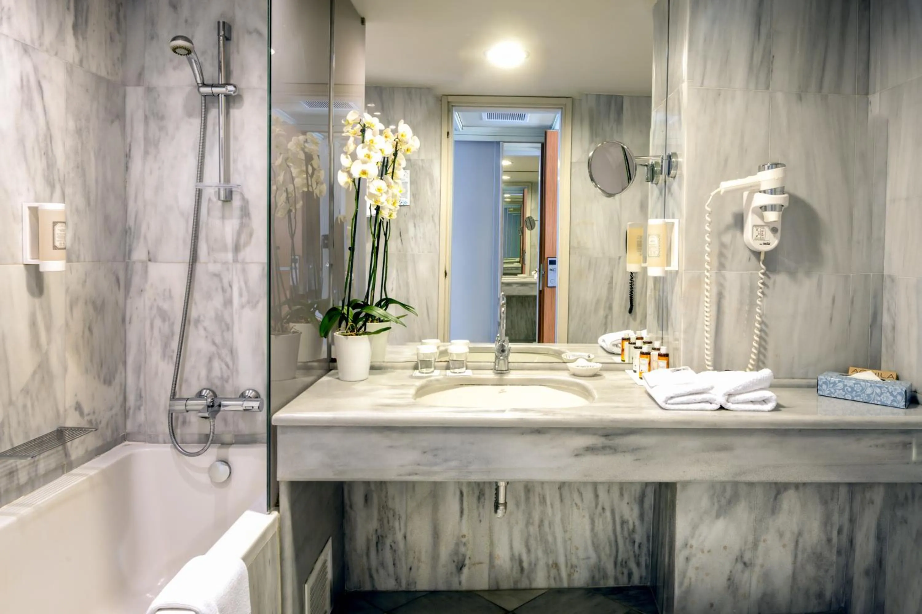 Bathroom in Aquila Porto Rethymno