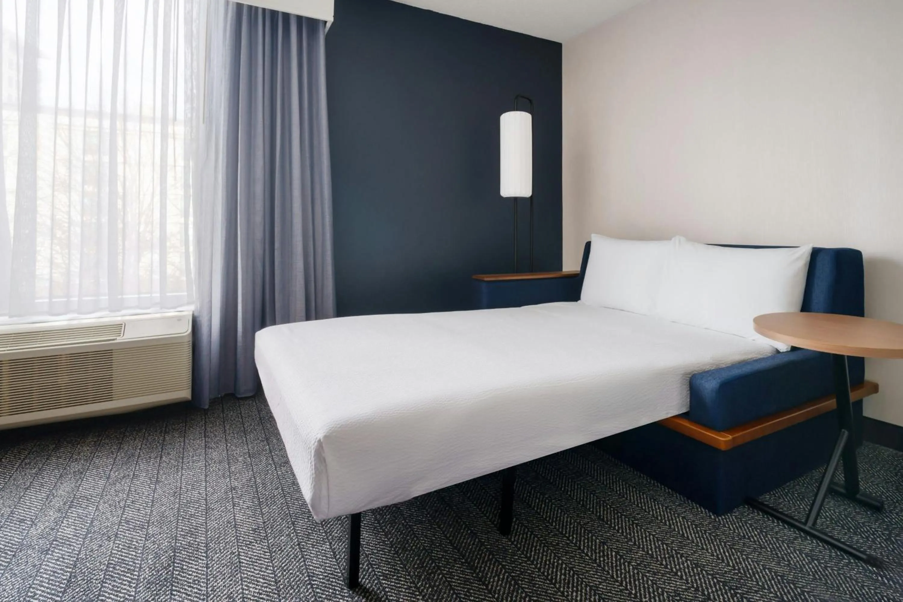 Photo of the whole room, Bed in Courtyard by Marriott Atlanta Buckhead