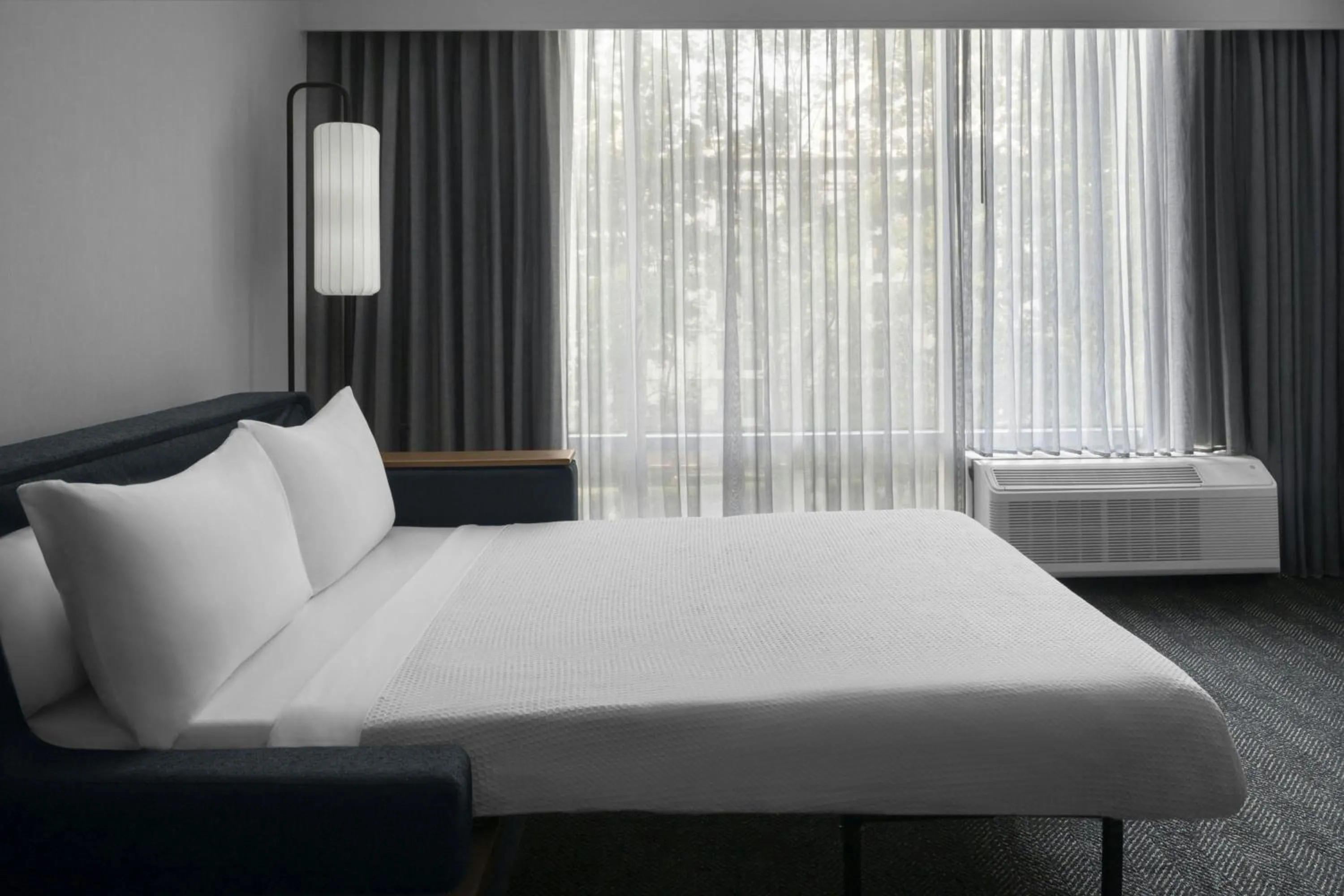 Photo of the whole room, Bed in Courtyard by Marriott Atlanta Buckhead