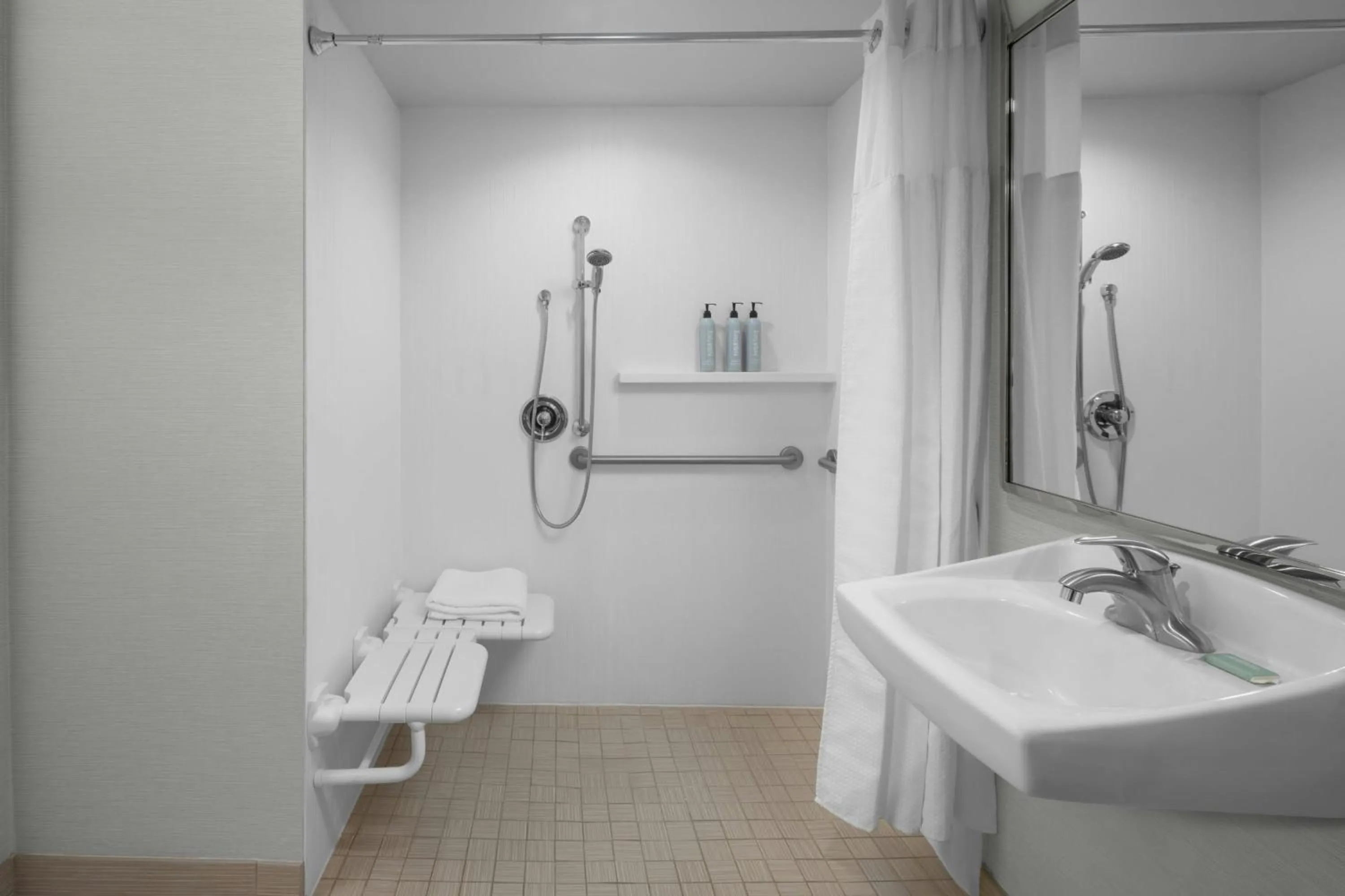 Bathroom in Courtyard by Marriott Atlanta Buckhead