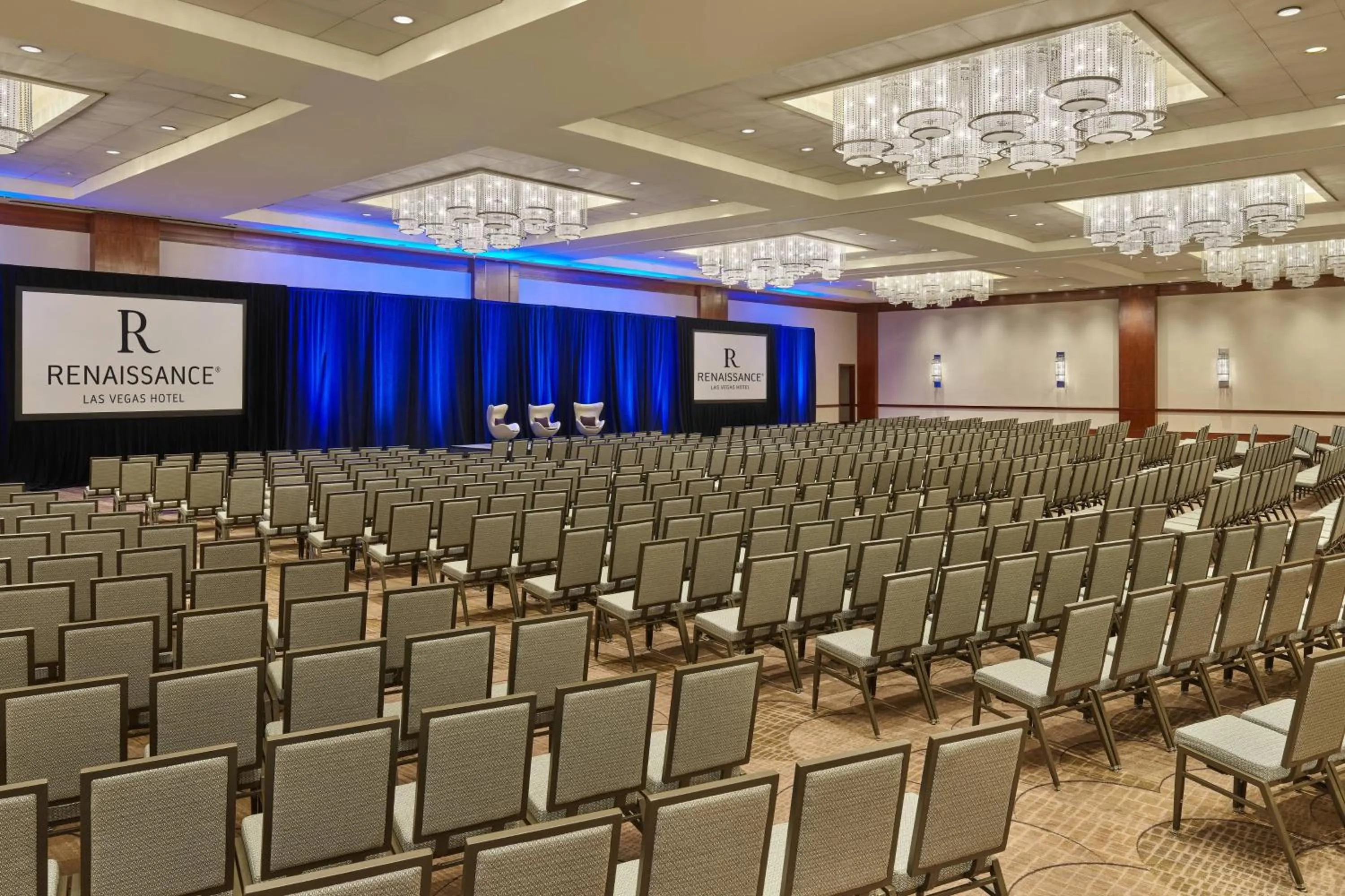 Entertainment in Renaissance Las Vegas Hotel