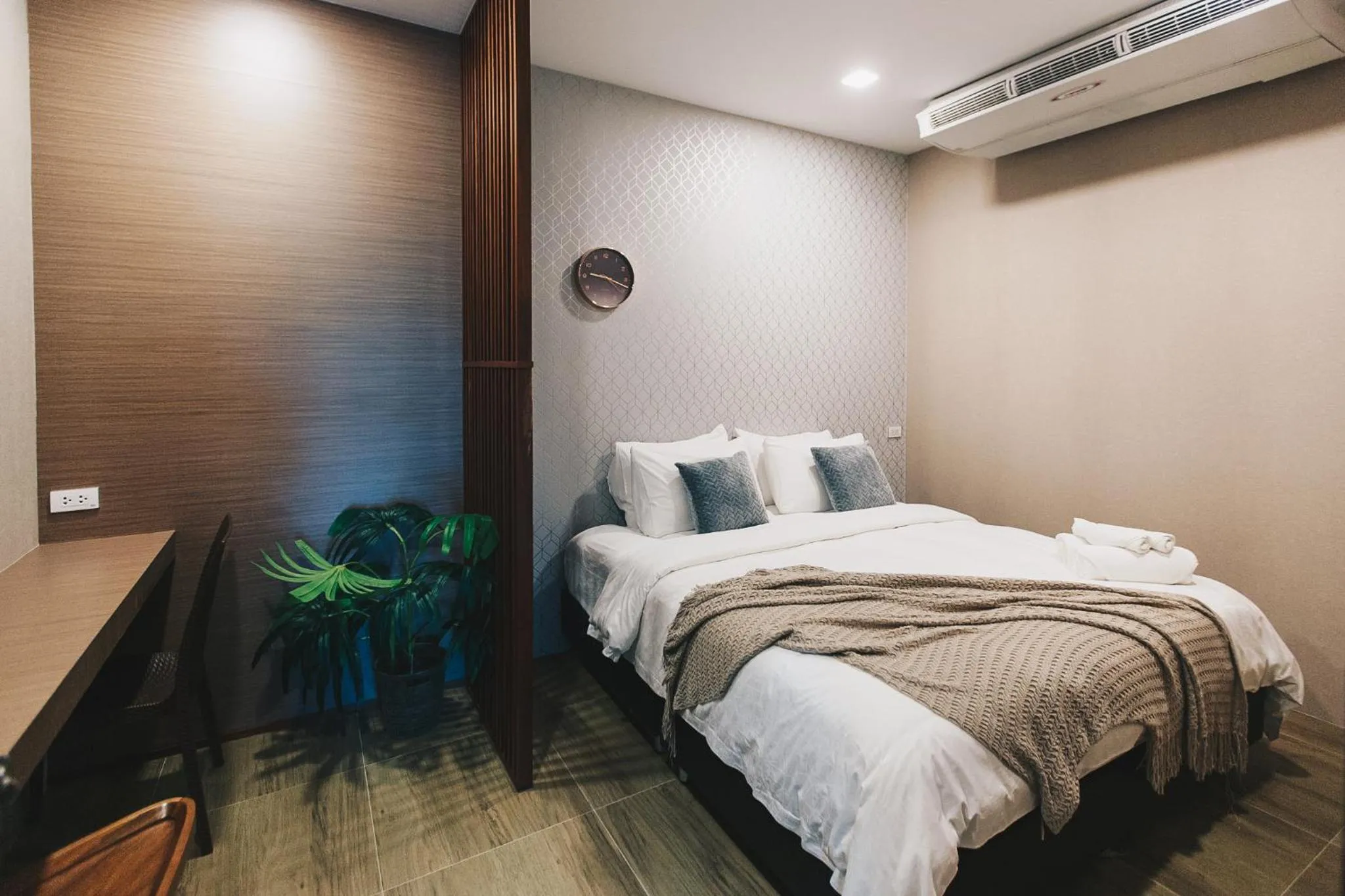 Bed in Tamsabai hotel