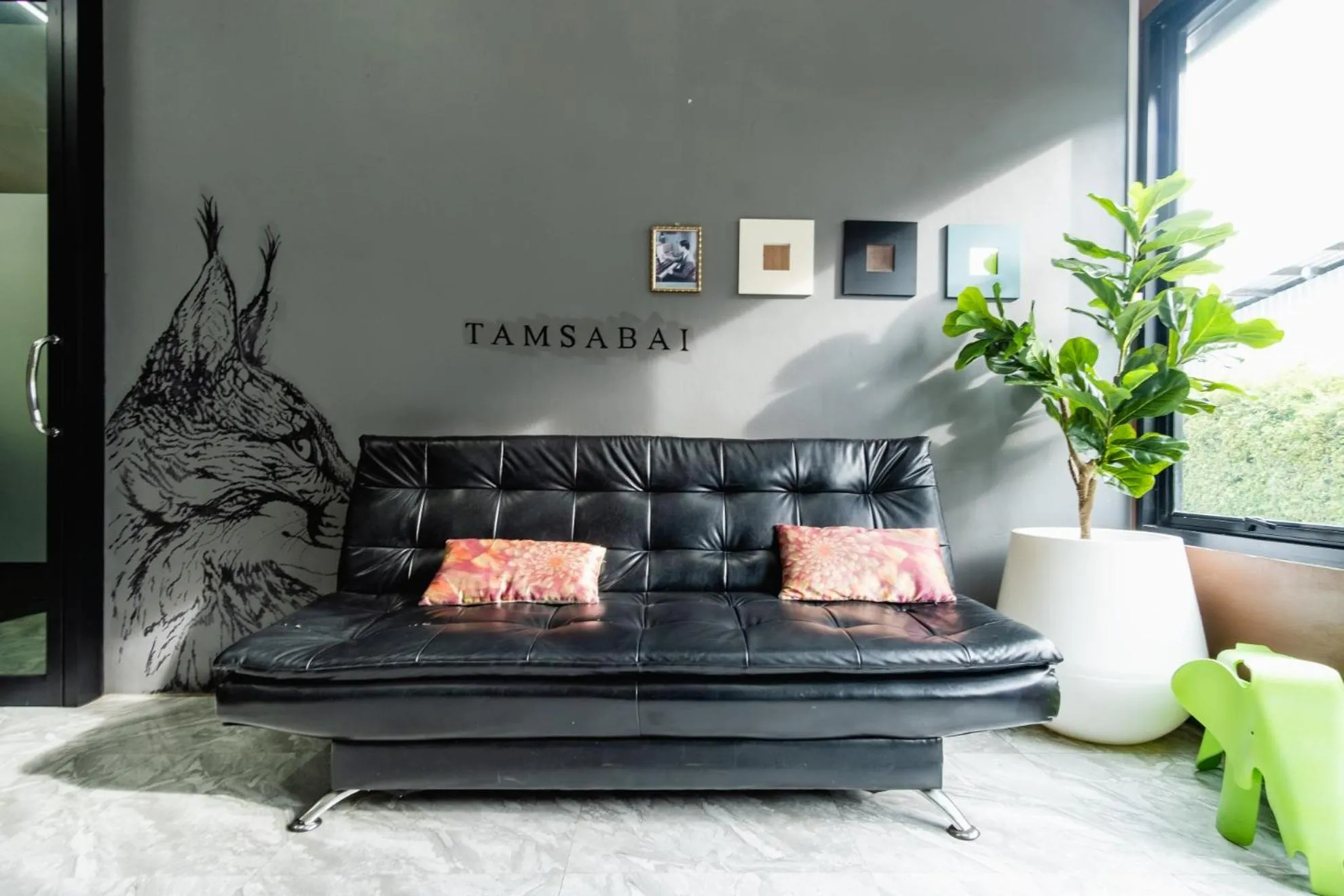 Seating area in Tamsabai hotel