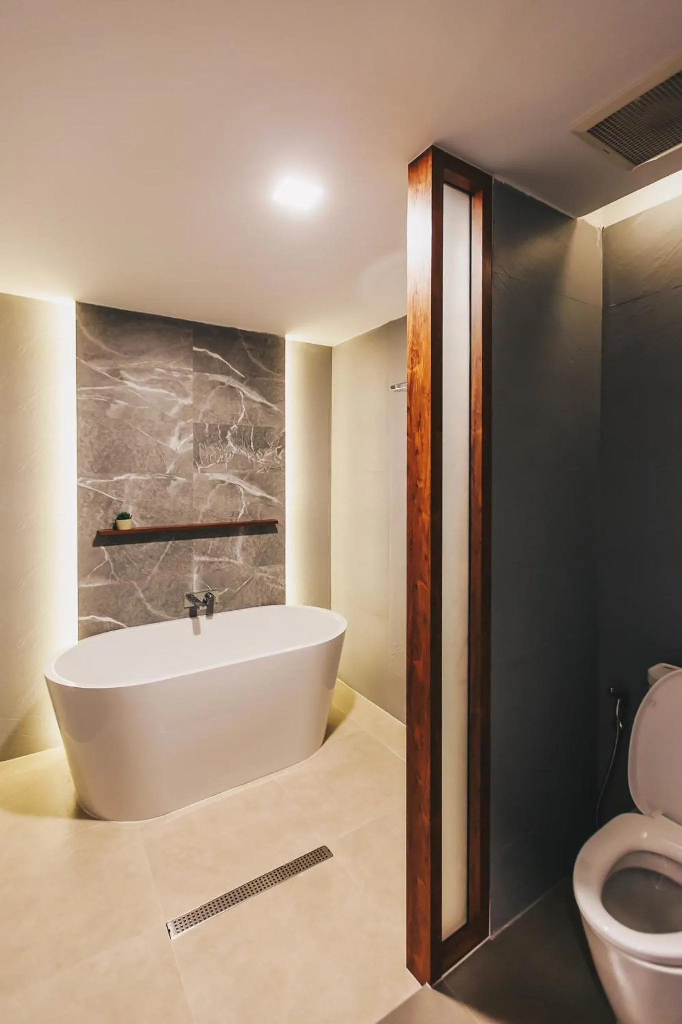 Bathroom in Tamsabai hotel