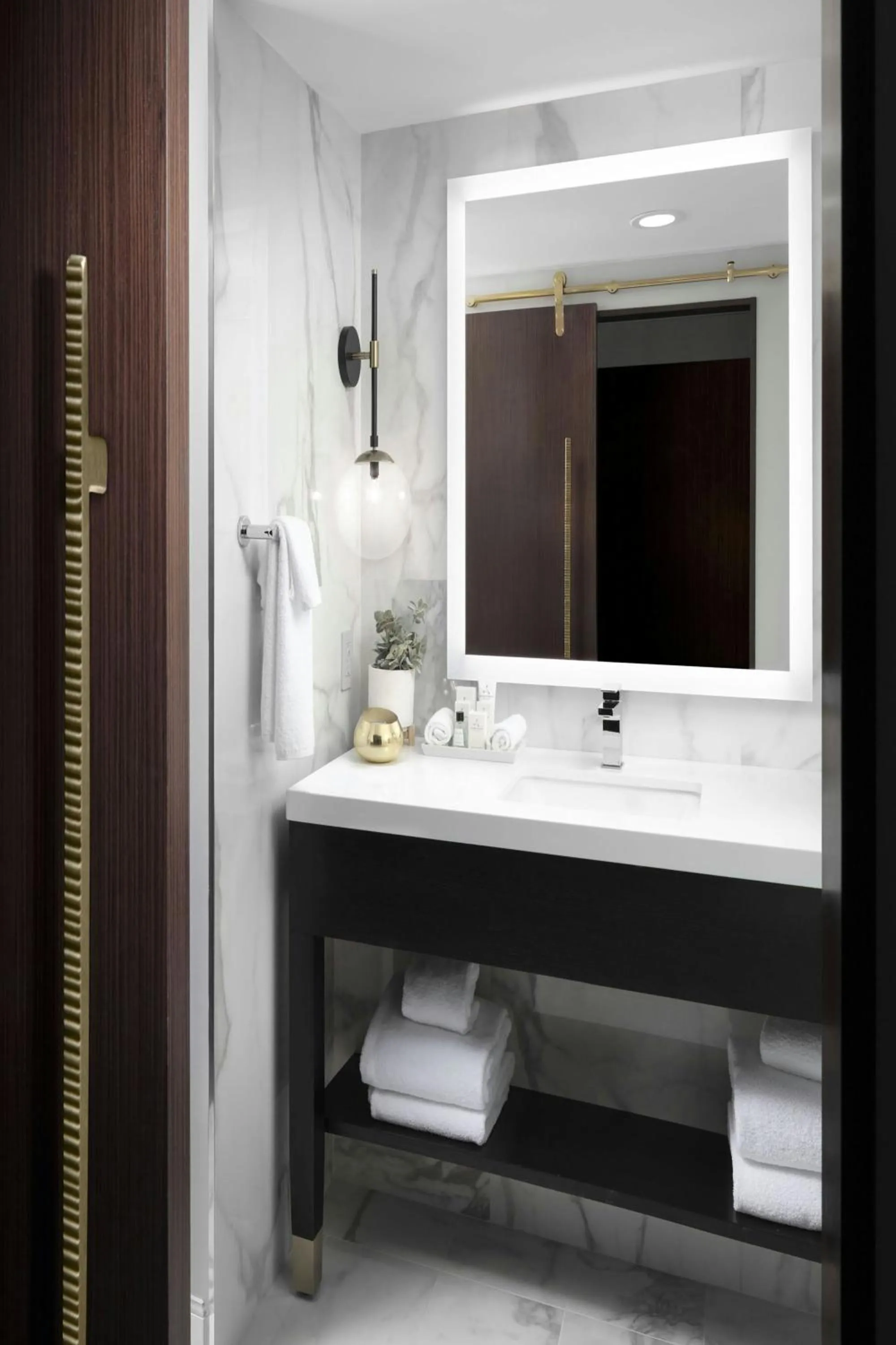 Bathroom in JW Marriott Miami