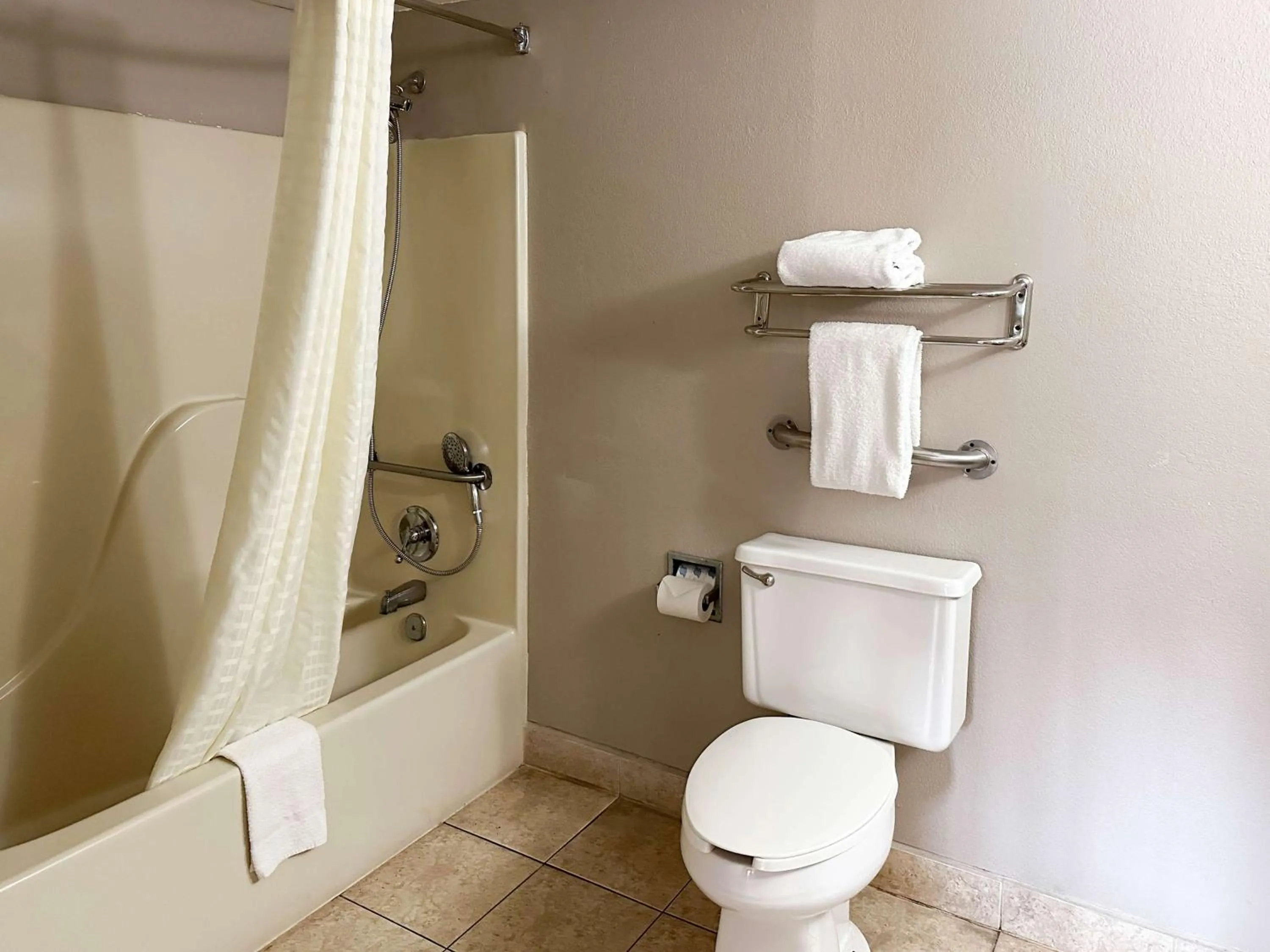 Bathroom in Motel 6 Atlanta GA Atlanta Airport East